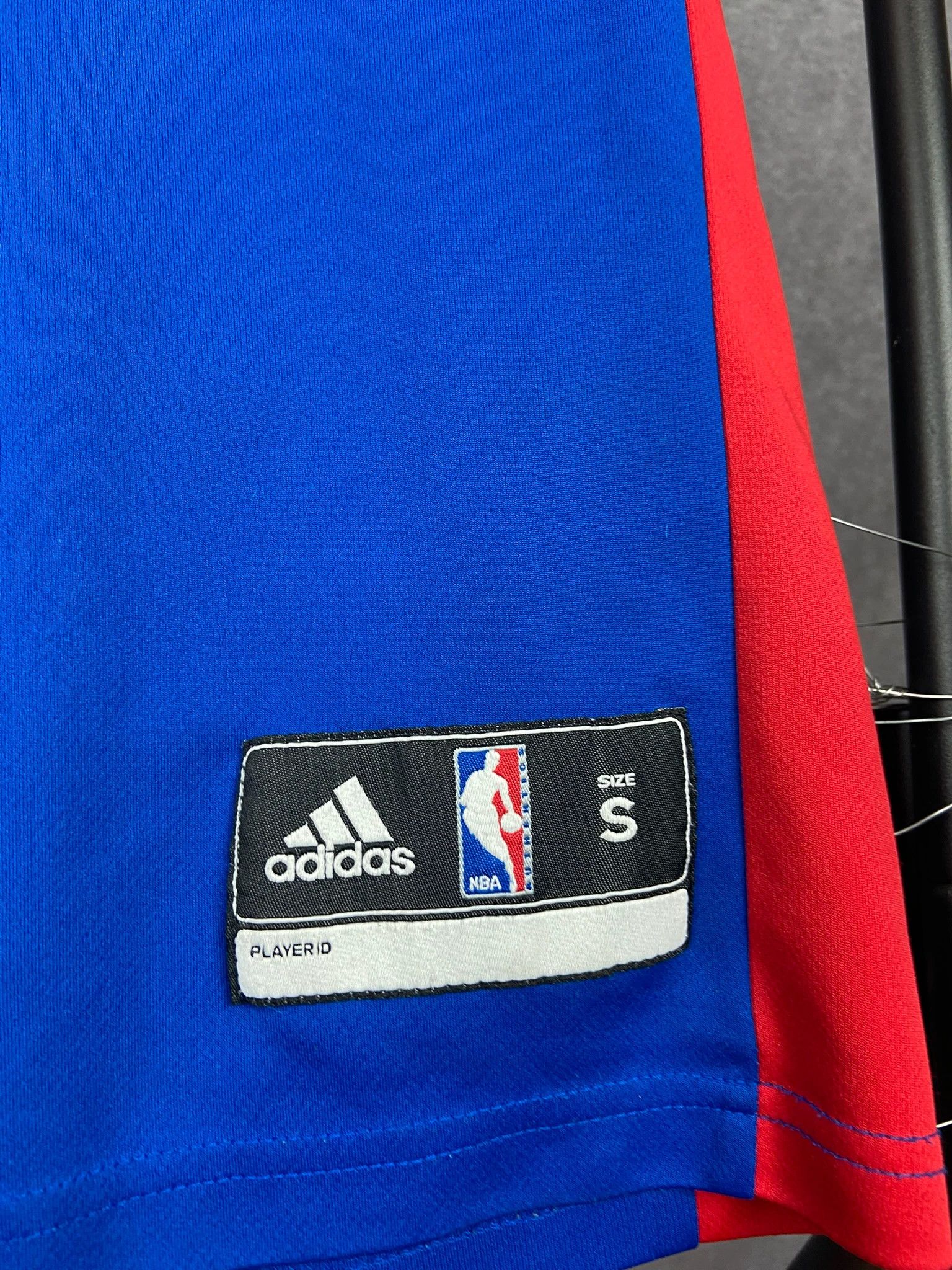Adidas Pistons Grant Hill Jersey #33 Adidas NBA – Rare Size S Size US S / EU 44-46 / 1 - 5 Thumbnail
