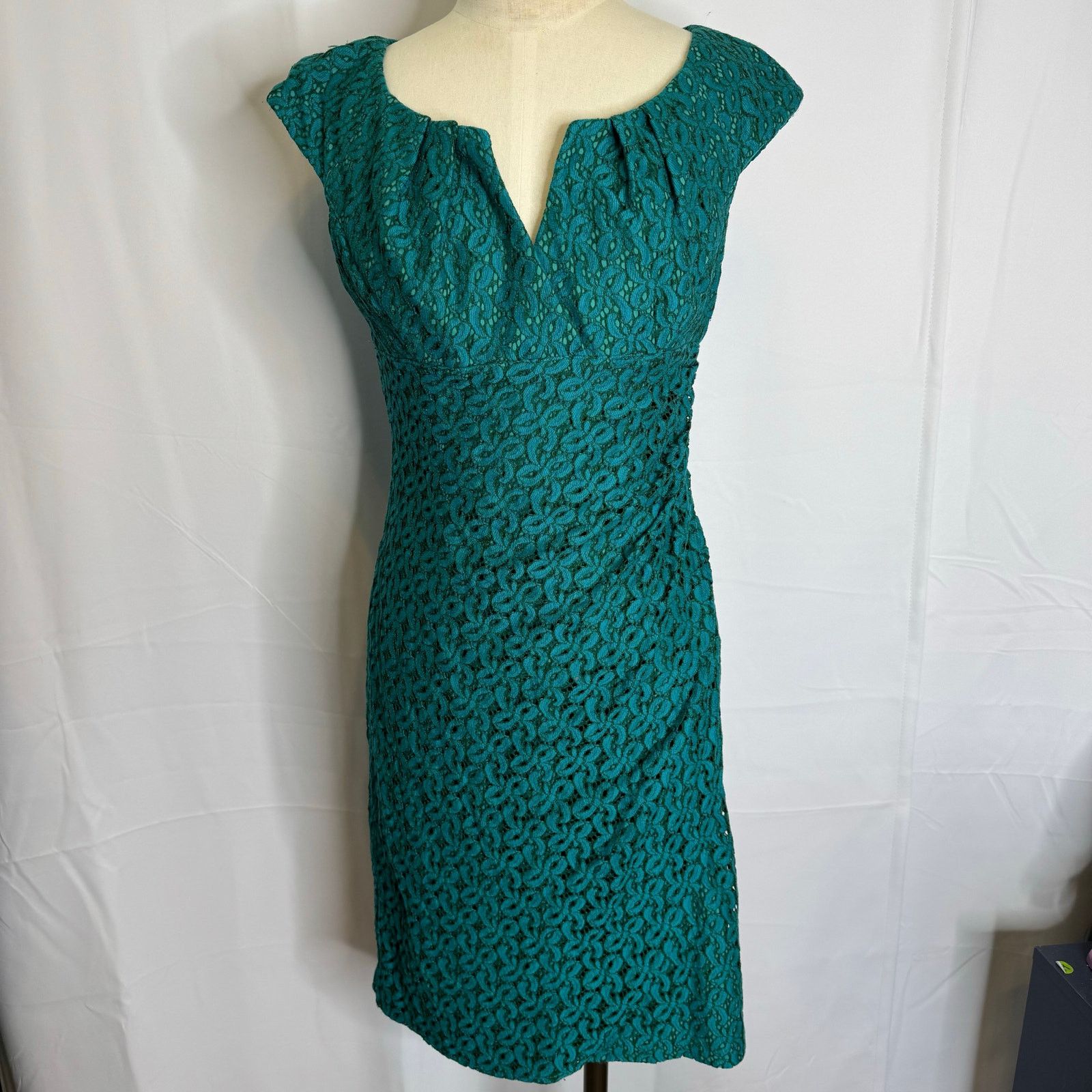Adrianna Papell Adrianna Papell Teal Lace Sheath Dress Women’s Size 8 Size M / US 6-8 / IT 42-44 - 1 Thumbnail