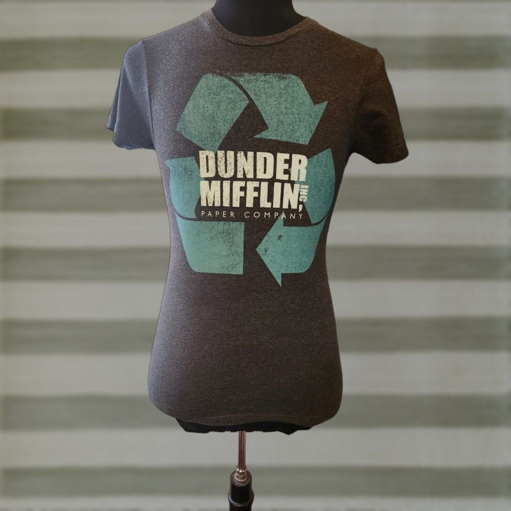 Vintage The Office Dunder Mifflin T-Shirt Men’s Small Short Sleeve Gray Crew Neck Graphic Logo Michael 2010s Vintage? Size US S / EU 44-46 / 1 - 1 Thumbnail