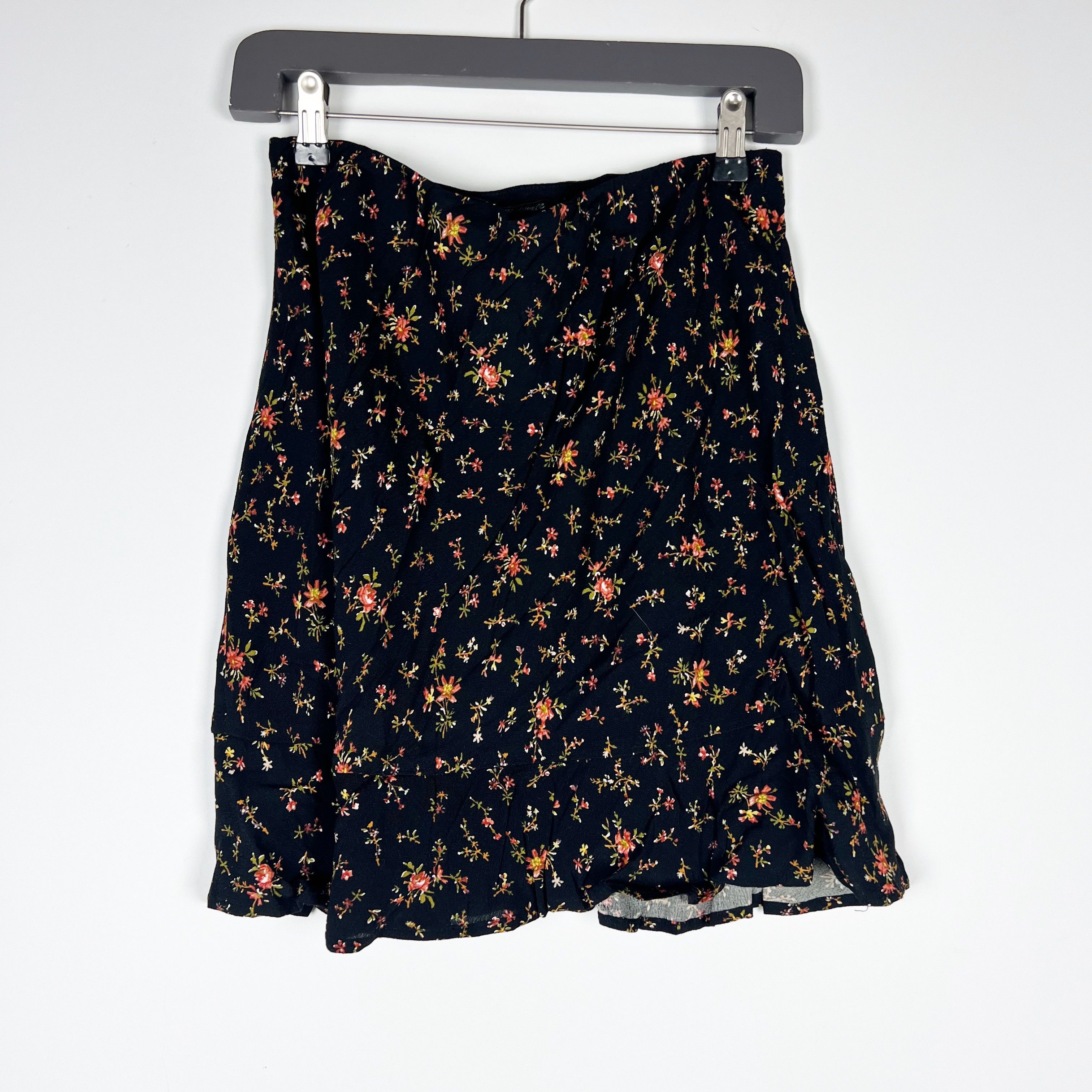 Madewell NEW Madewell Flounce Hem Mini Slip Skirt Fresh Size 27" / US 4 / IT 40 - 1 Thumbnail