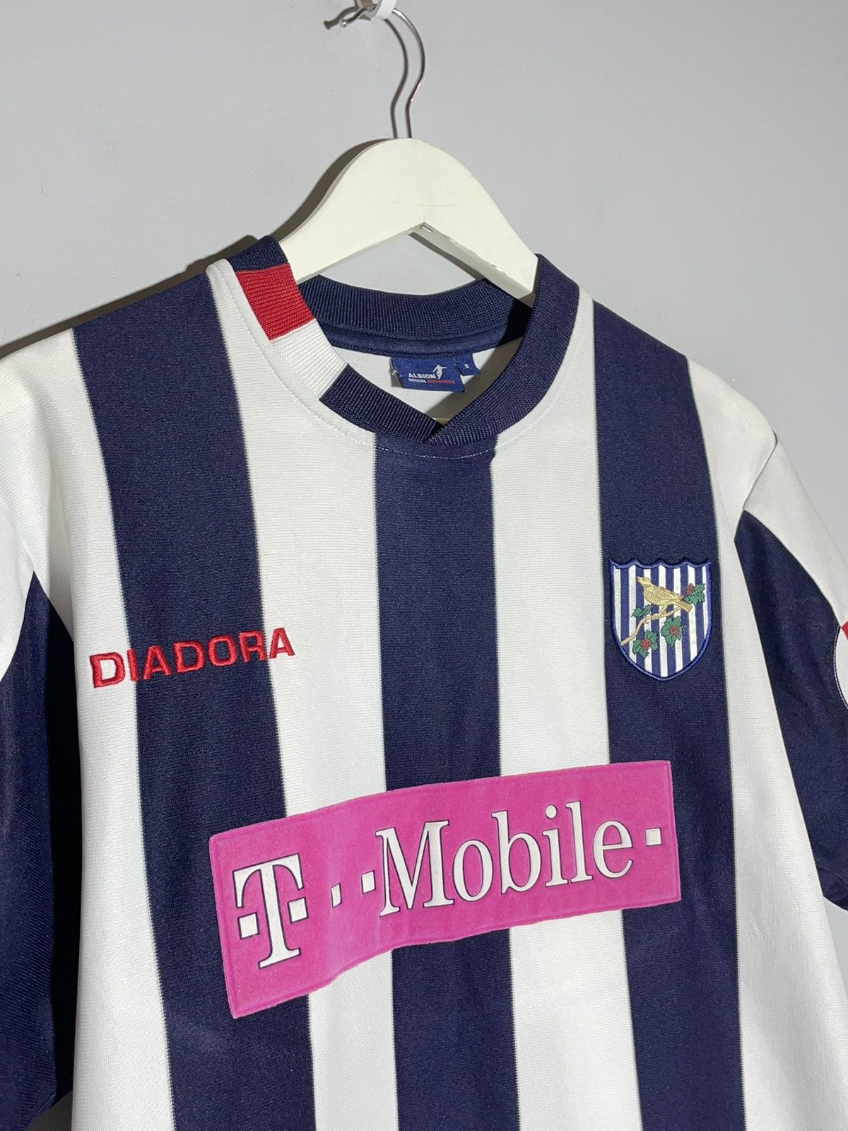 Diadora × Vintage West Bromwich Albion 2004/05 Home Diadora Football Shirt Size US S / EU 44-46 / 1 - 3 Thumbnail