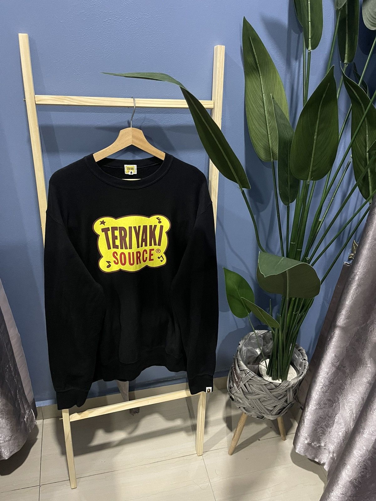 RARE ? A Bathing Ape Teriyaki Source Sweatshirt Japan