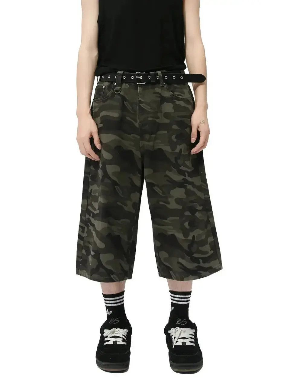 Japanese Brand Retro camouflage wide leg denim shorts Size US 32 / EU 48 - 1 Thumbnail