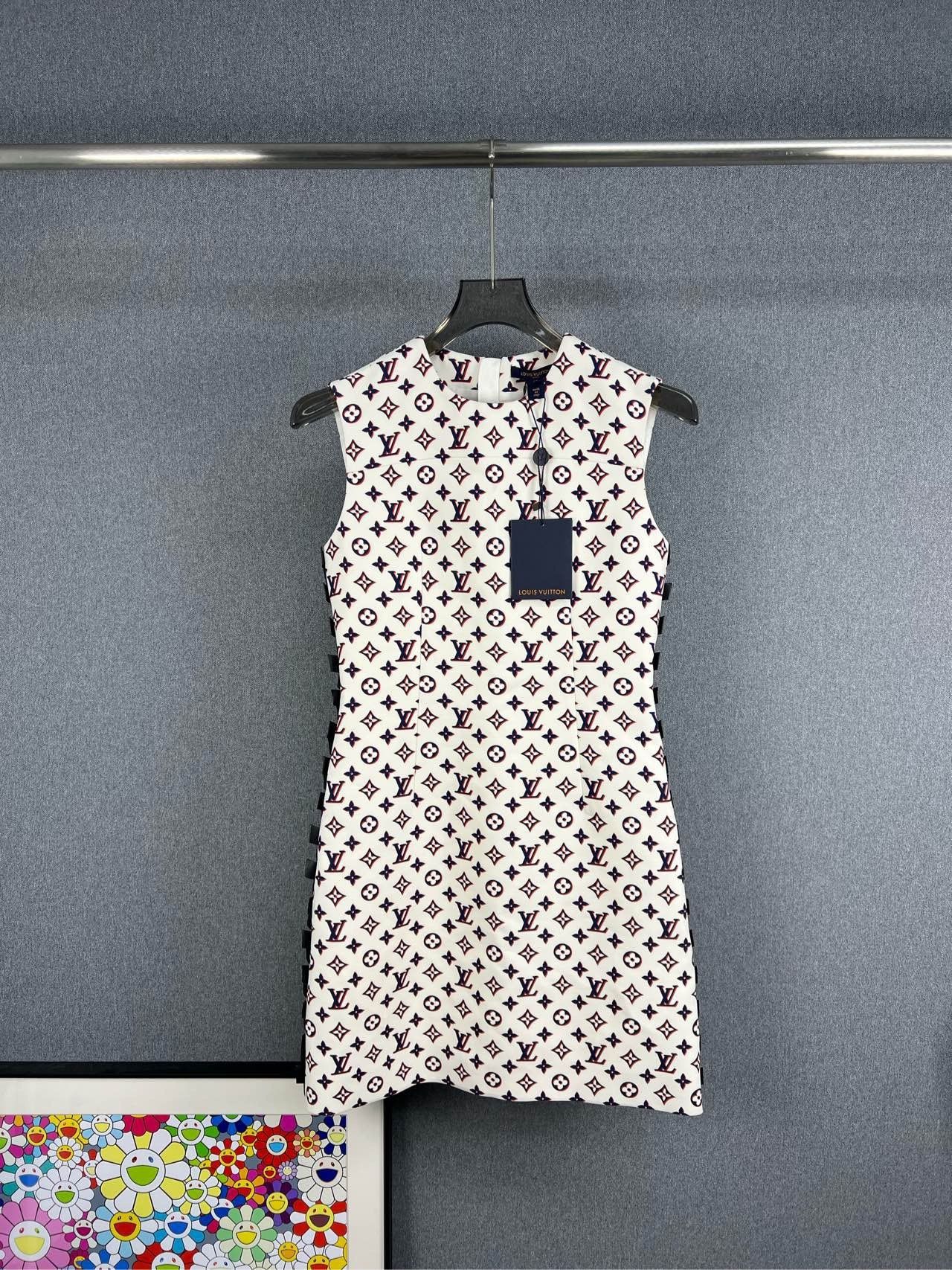 Louis Vuitton Louis Vuitton LV Monogram Full Logo Dress Size XXS / US 00 / IT 34 - 1 Thumbnail