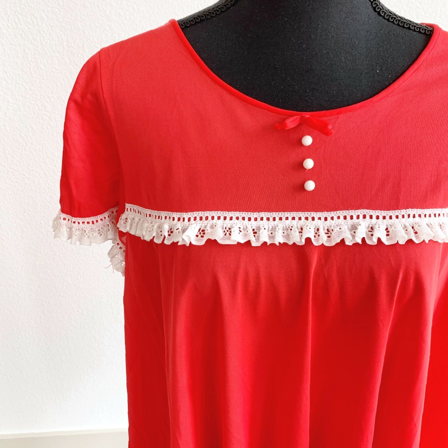 Vintage VINTAGE Lorraine Red White Nylon Lace Nightie Nightgown Robe Set Size Large Ladies Nightgown Set Nylon Lace GoGo 1960s Red Lorraine Mens? Size ONE SIZE - 7 Thumbnail