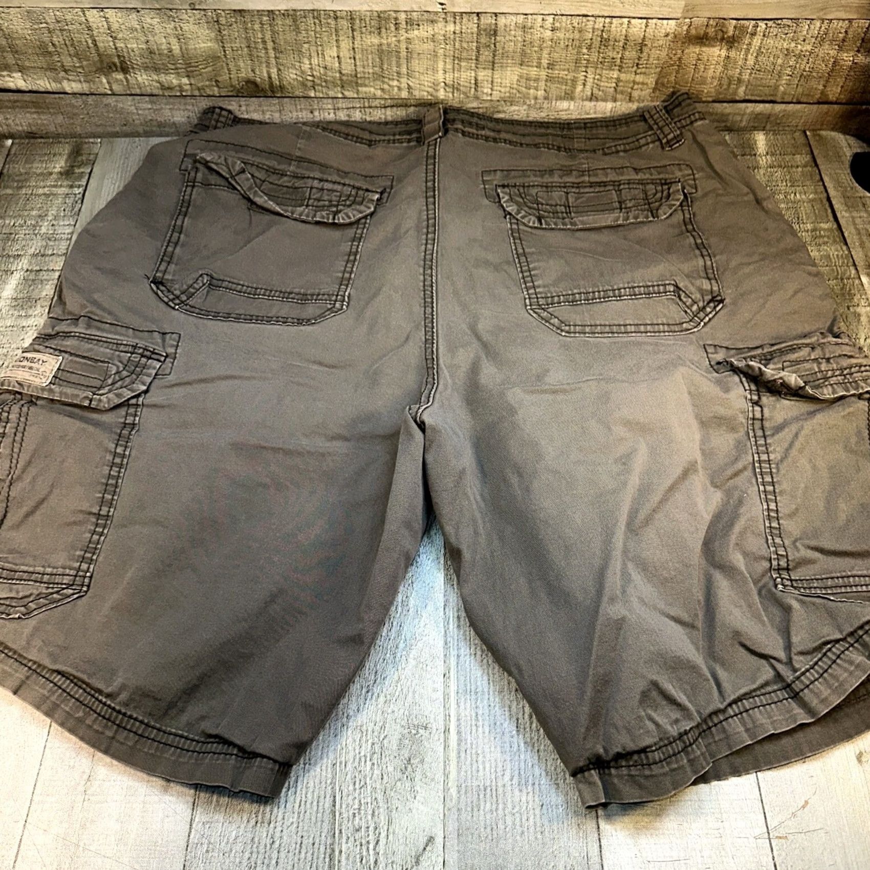 Union LA VINTAGE Men’s Union Bay cargo shorts baggy Brown 38 Cargo Men Regular Size 38 Size US 38 / EU 54 - 4 Thumbnail