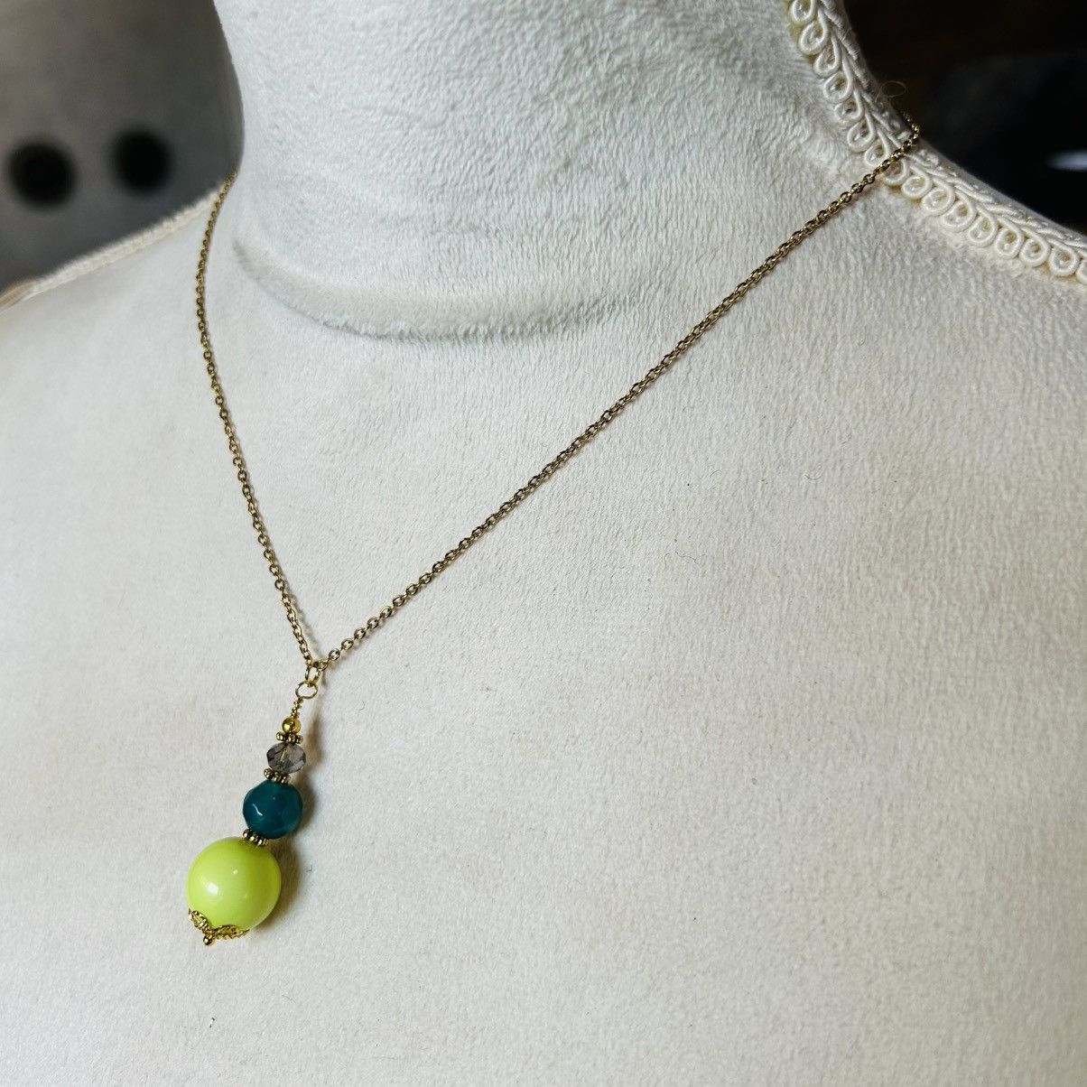 Handmade Handcrafted faceted crystal green chalcedony drop necklace Size ONE SIZE - 4 Thumbnail