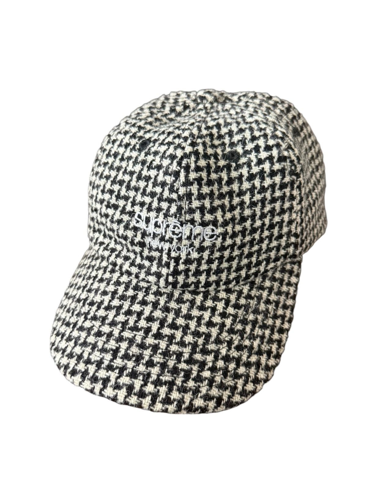Supreme Supreme Harris Tweed Harris Tweed Classic Logo 6 Panel White Size ONE SIZE - 2 Thumbnail