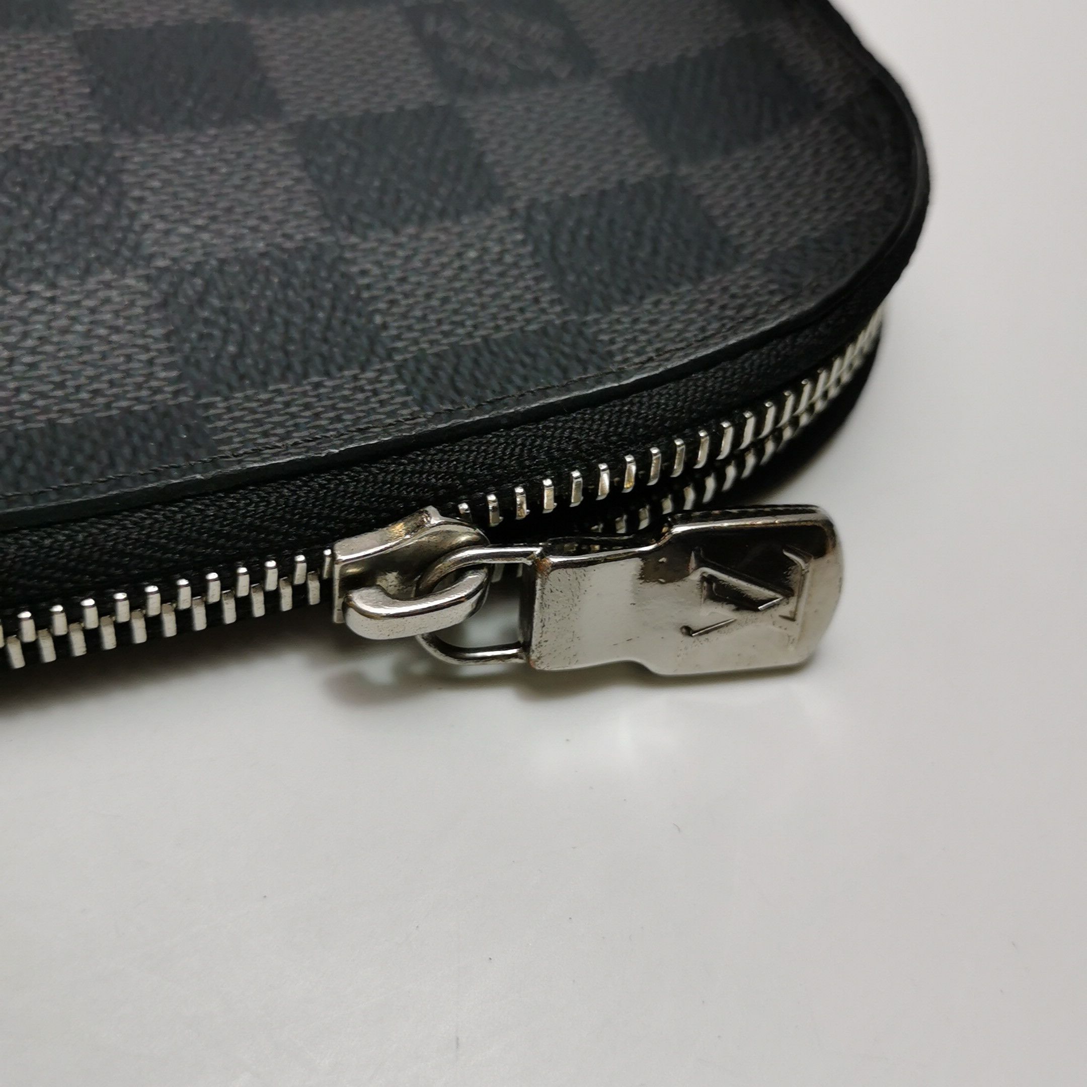 Louis Vuitton Louis Vuitton (LV) Pochette Jour leather checkerboard clutc Size ONE SIZE - 3 Thumbnail