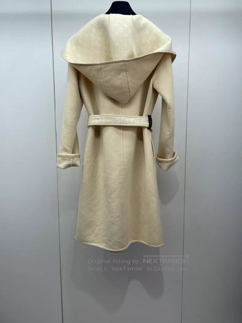 Louis Vuitton Louis Vuitton Old Flower Bathrobe Overcoat Size XXS / US 00 / IT 34 - 2 Thumbnail