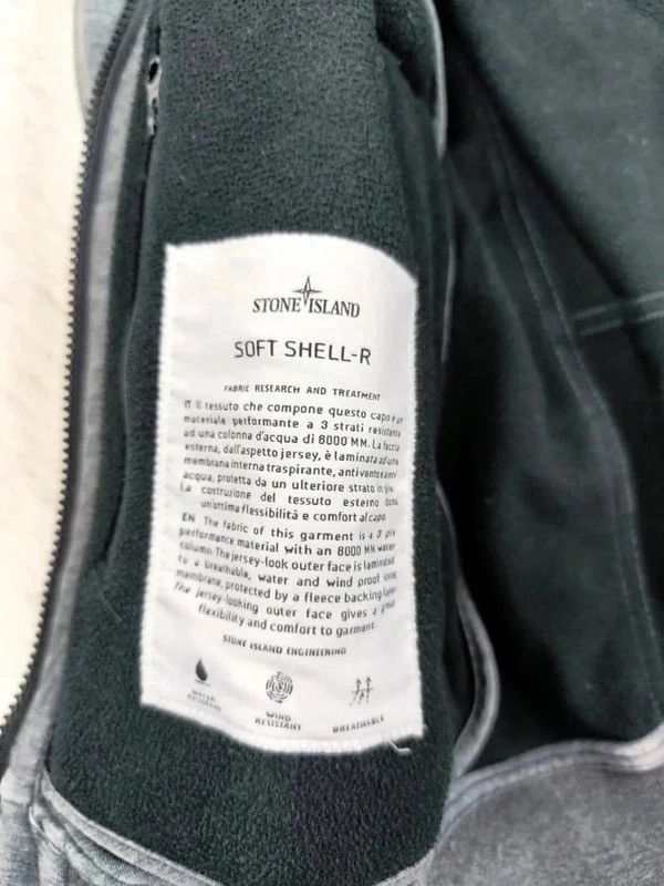 Stone Island Stone island hoodie soft shell Size US L / EU 52-54 / 3 - 3 Thumbnail