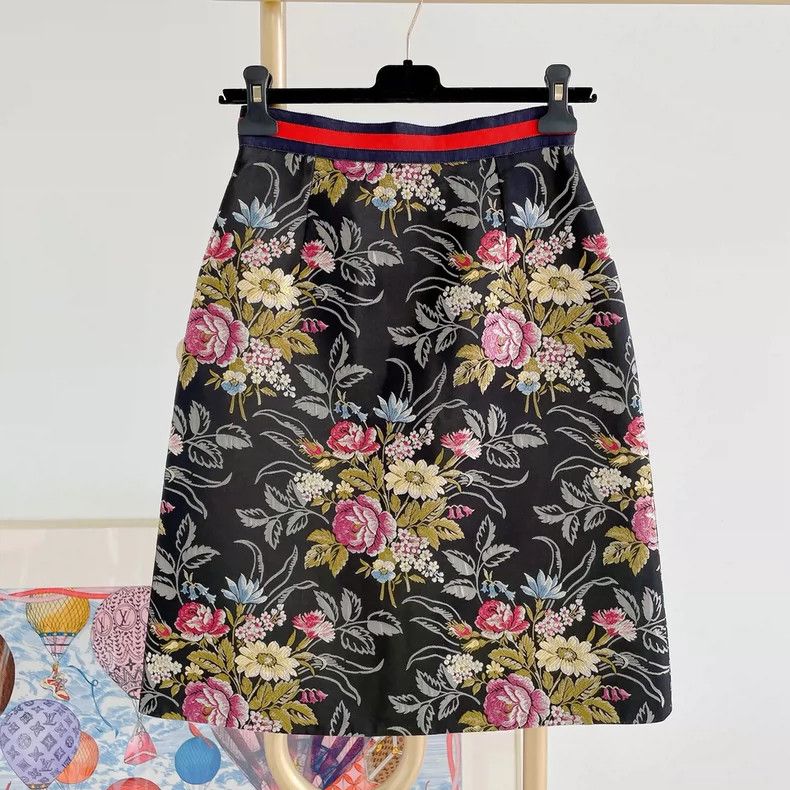 Gucci Gucci Jacquard embroidered skirt Size 24" / US 00 / IT 34 - 2 Thumbnail