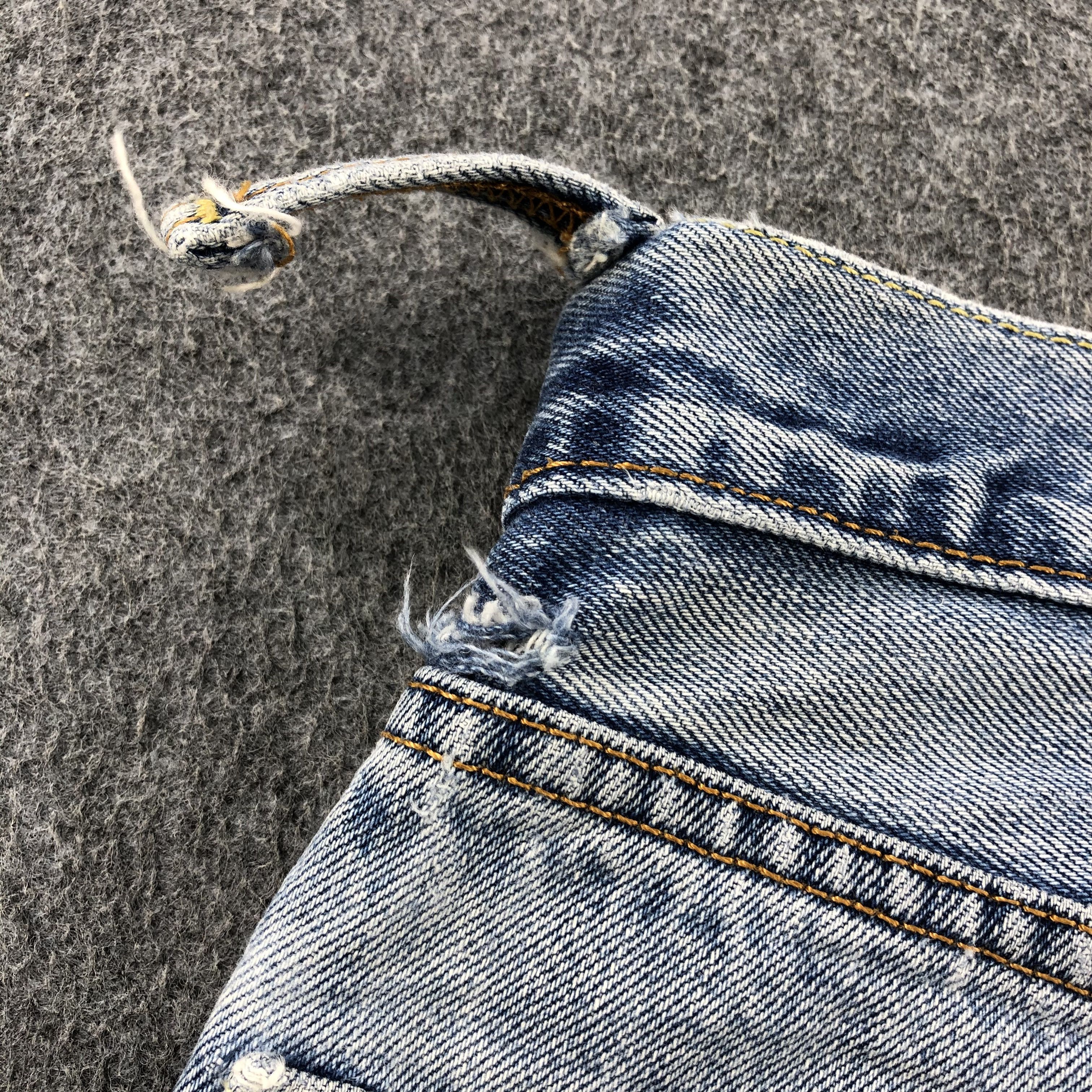 Levi's × Vintage Vintage Blue Wash Levis 550 Jeans-JM1685 Size US 35 - 7 Thumbnail