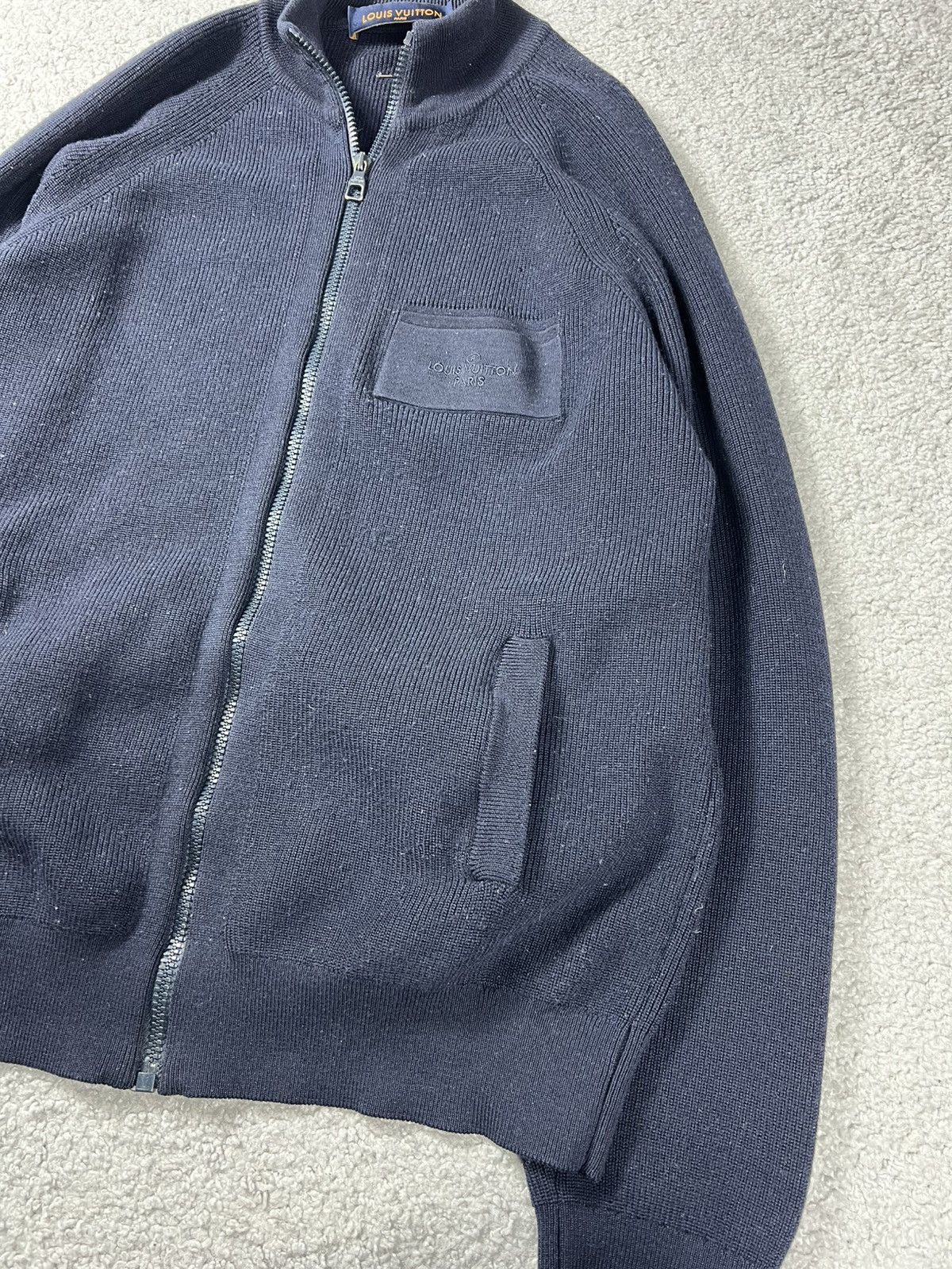 Louis Vuitton Louis Vuitton Dark Blue Wool Knit Zip Up Sweater Size L Size US L / EU 52-54 / 3 - 7 Thumbnail