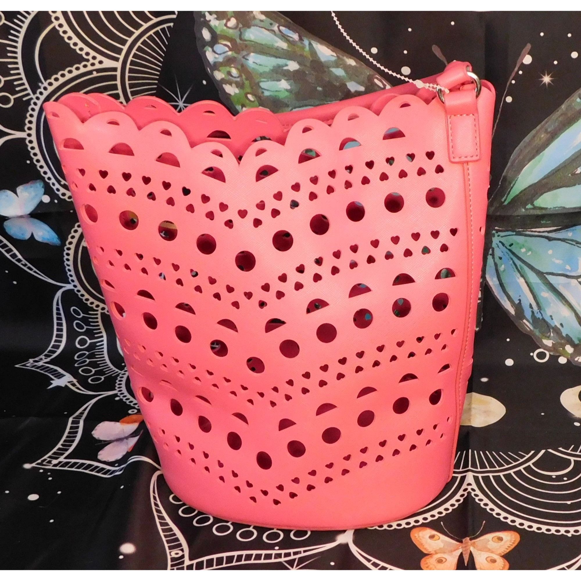 Neiman Marcus Neiman Marcus Pink Cutout Bucket Bag With Handle Size ONE SIZE - 1 Thumbnail