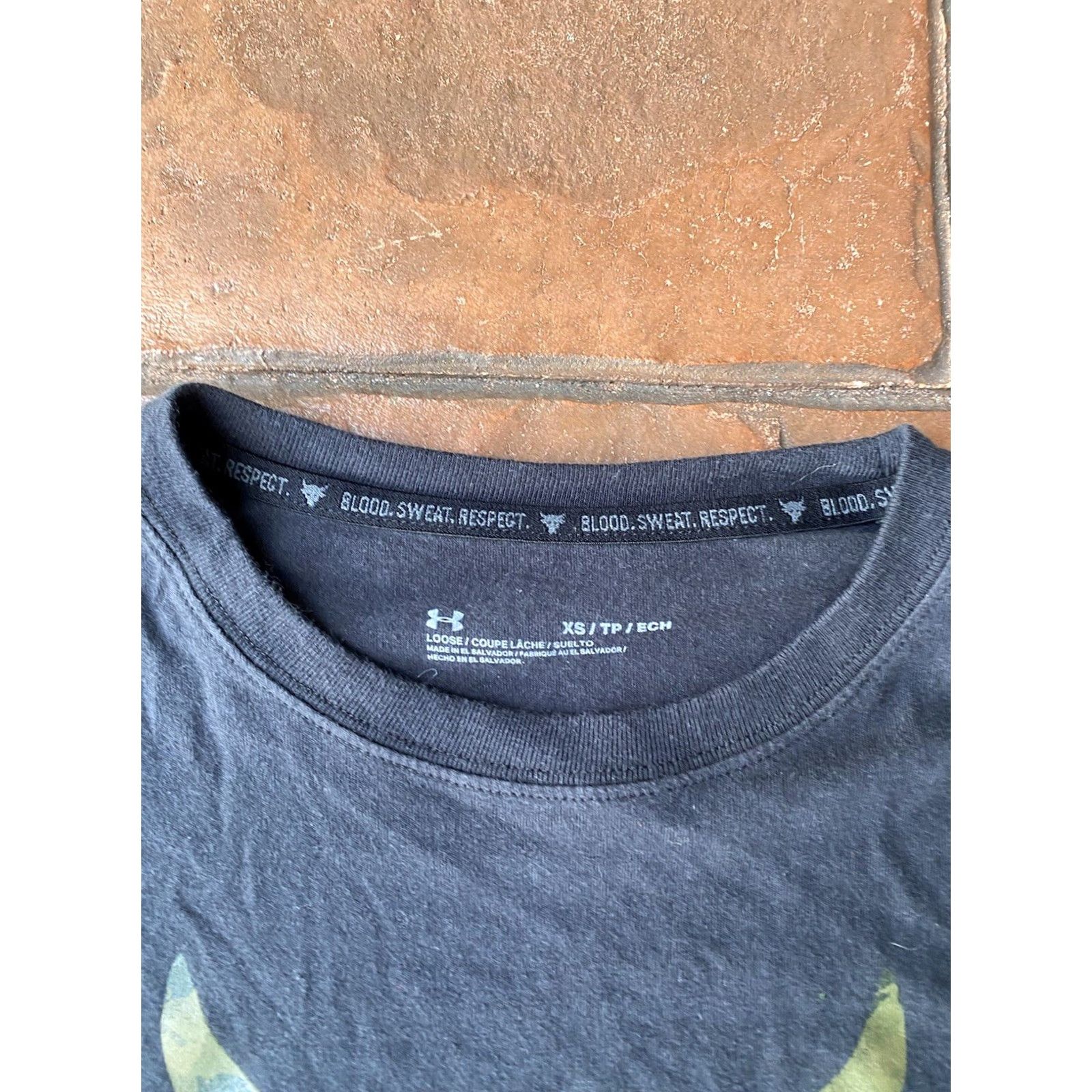 Under Armour VINTAGE Under Armour The Rock Dharma Bull Camo T-Shirt XS Gym Size US XS / EU 42 / 0 - 2 Thumbnail