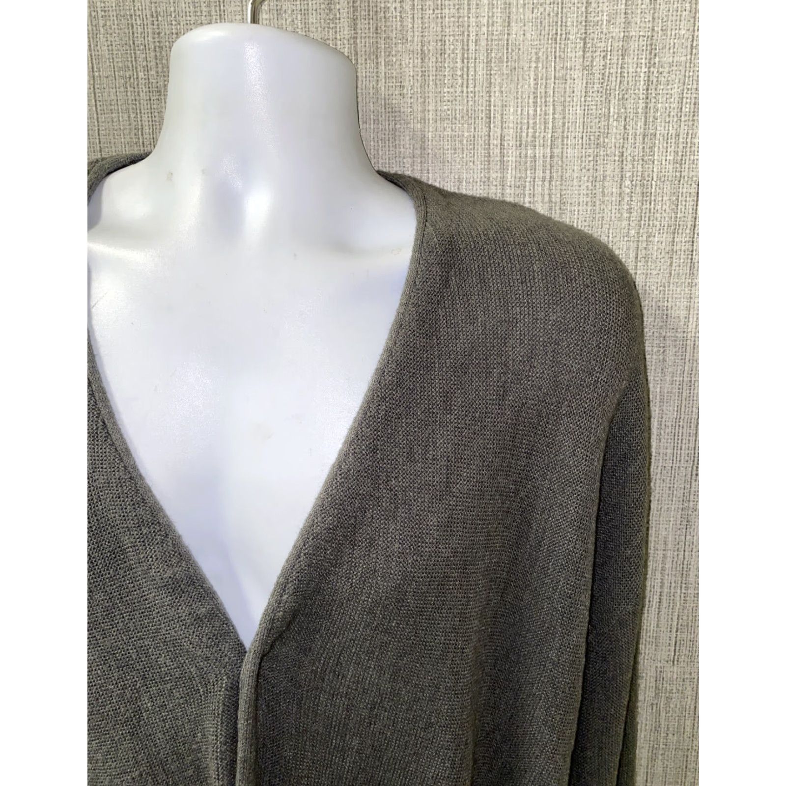 Vintage College Point Men's Gray Acrylic Cardigan Sweater Size Large Men Size US L / EU 52-54 / 3 - 2 Thumbnail