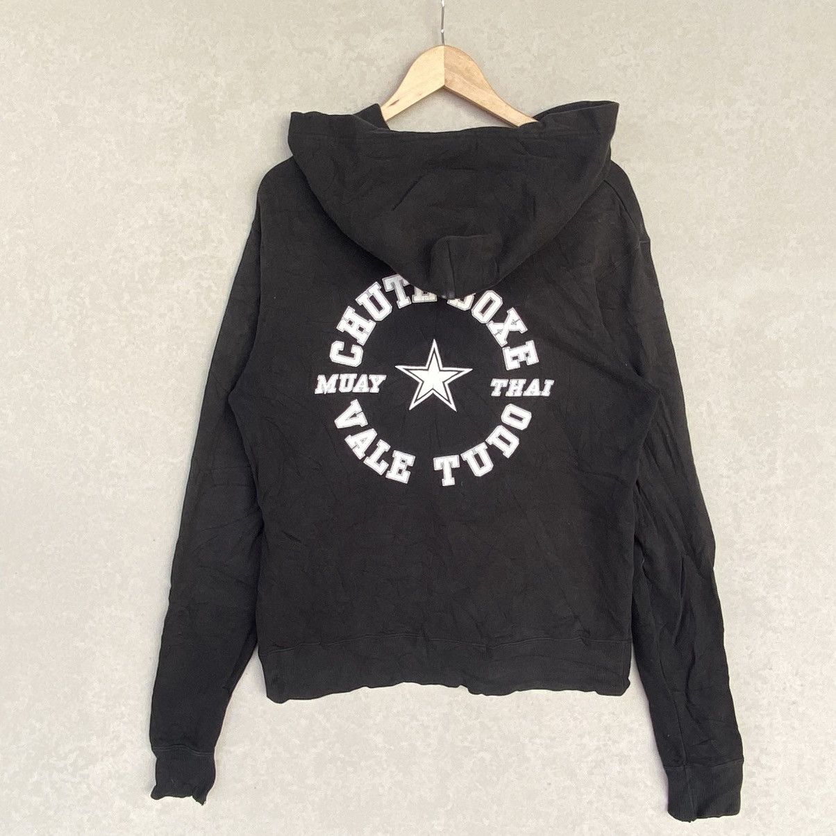 Other Vintage Converse Hoodie Full Zip Big Embroidered Black Size US L / EU 52-54 / 3 - 10 Thumbnail