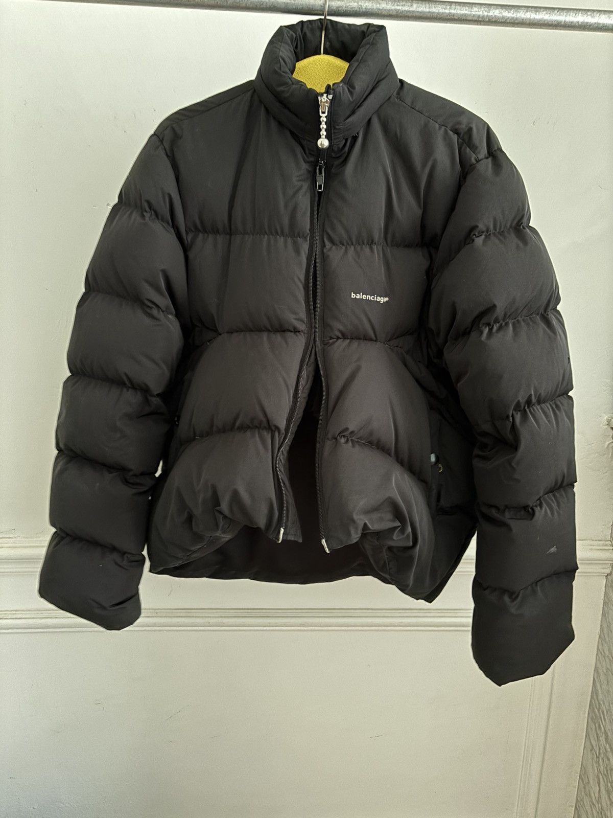 Balenciaga Balenciaga Black Cropped Puffer Jacket Size US M / EU 48-50 / 2 - 3 Thumbnail