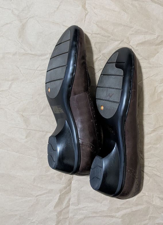 Clarks Un Structure women's suede and leather loafer Size US 8 / IT 38 - 8 Thumbnail