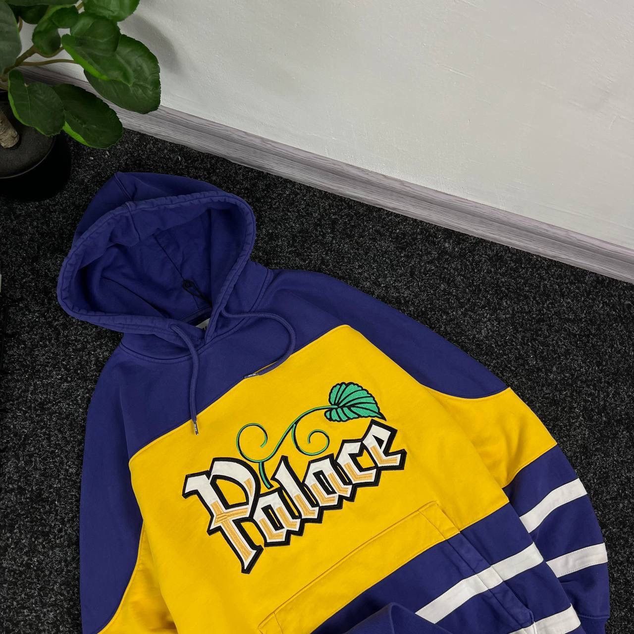 Palace Palace skateboard hoodie big print sk8 drip y2k style Size US M / EU 48-50 / 2 - 8 Thumbnail
