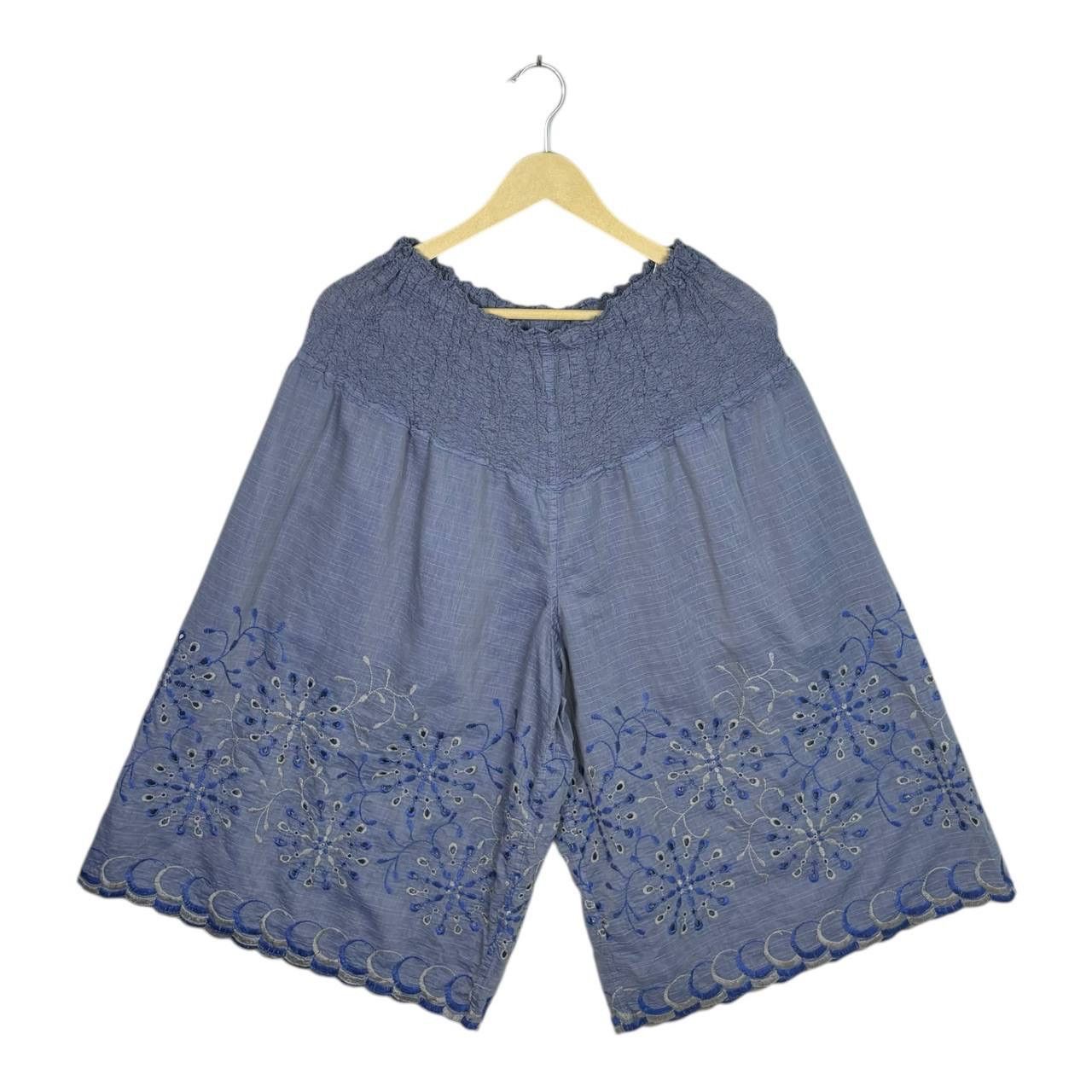 Issey Miyake Me Issey Miyake Purple Eyelet Embroidery Smocked Shorts OS Size 29" - 1 Thumbnail