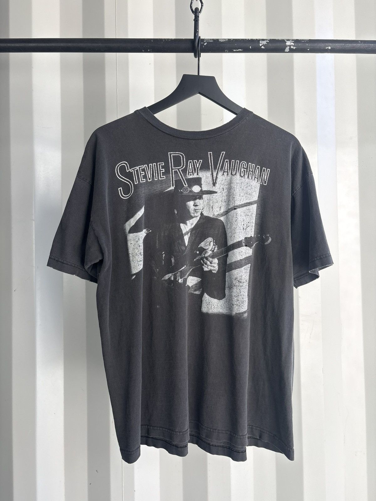 Band Tees Thrashed Stevie Ray Vaughan Faded Distressed Shirt GRUNGE Size US XL / EU 56 / 4 - 1 Thumbnail