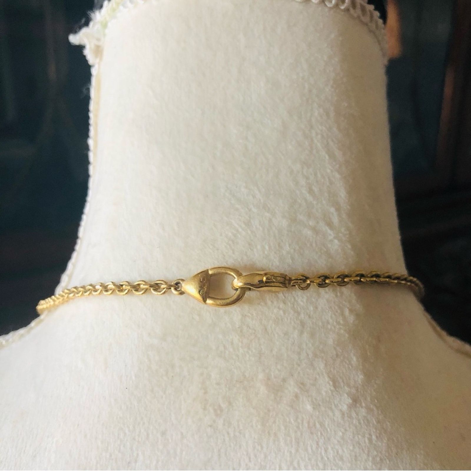 Jewelry Liz Claiborne matte gold 4 point star pendant necklace Size ONE SIZE - 5 Thumbnail