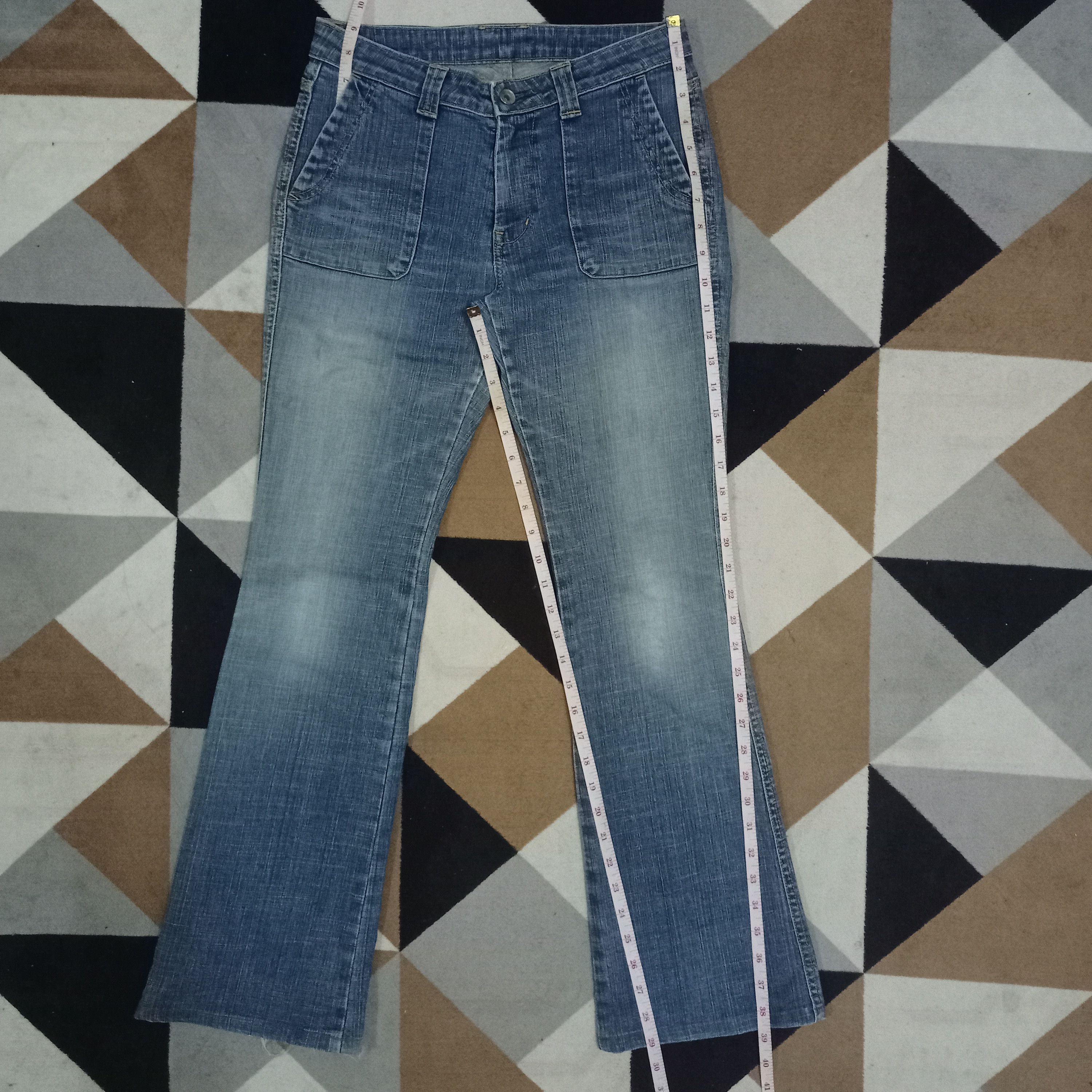 Japanese Brand Vintage Japanese Blue Way Blue Wash Flare Jeans Size 28" / US 6 / IT 42 - 9 Thumbnail