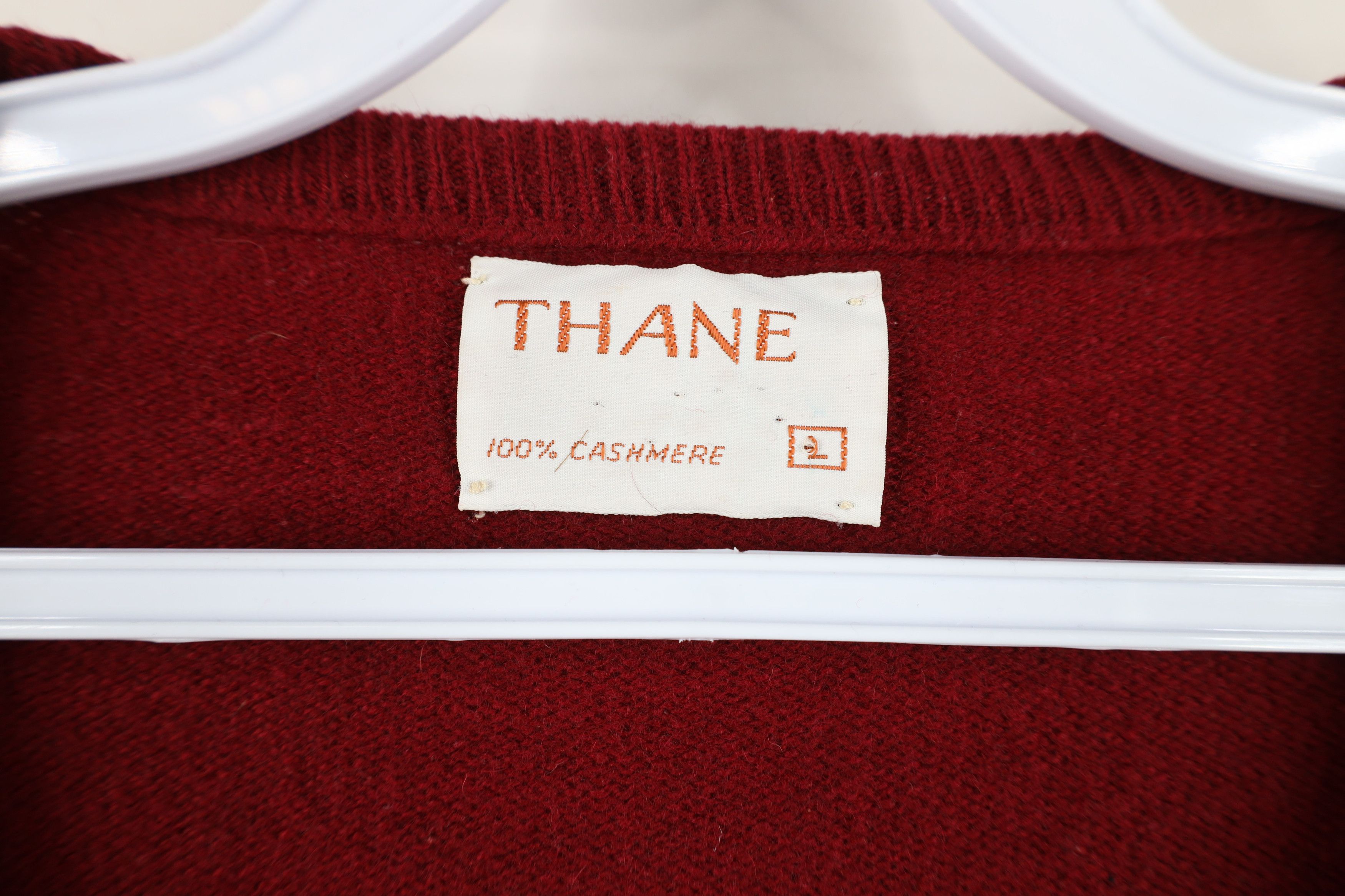 Vintage Vintage 70s Streetwear Soft Cashmere Knit V-Neck Sweater Red Size US L / EU 52-54 / 3 - 6 Thumbnail
