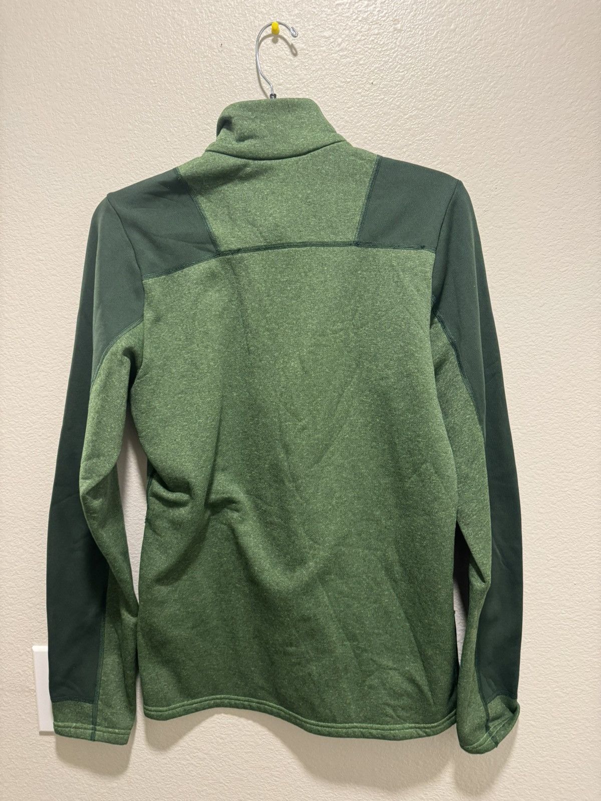 Patagonia Patagonia men quarter zip size small Size US S / EU 44-46 / 1 - 3 Thumbnail