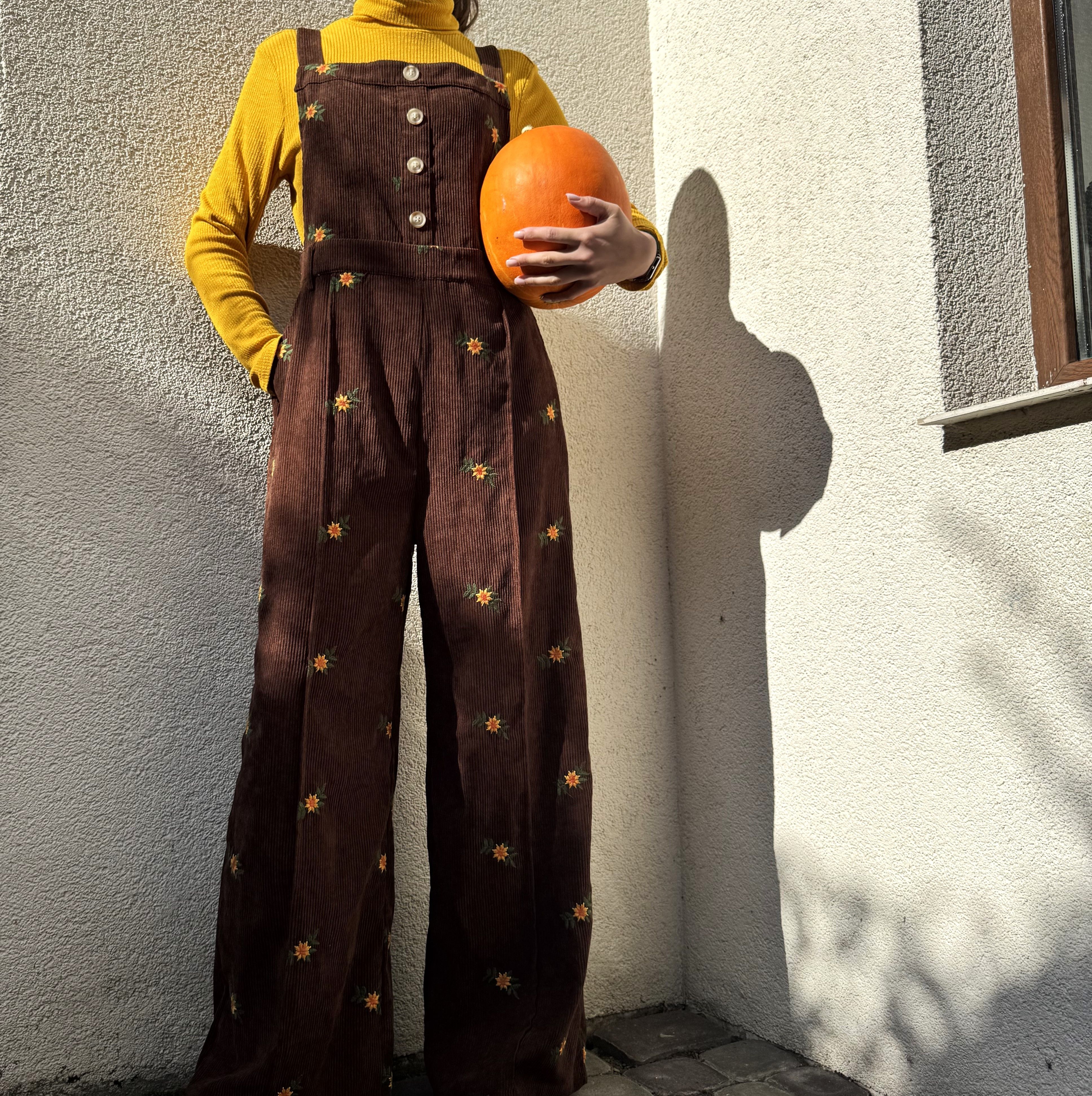 Other Chocolate-colored jumpsuit with a floral print. SizeXL. Size 27" / US 4 / IT 40 - 4 Thumbnail
