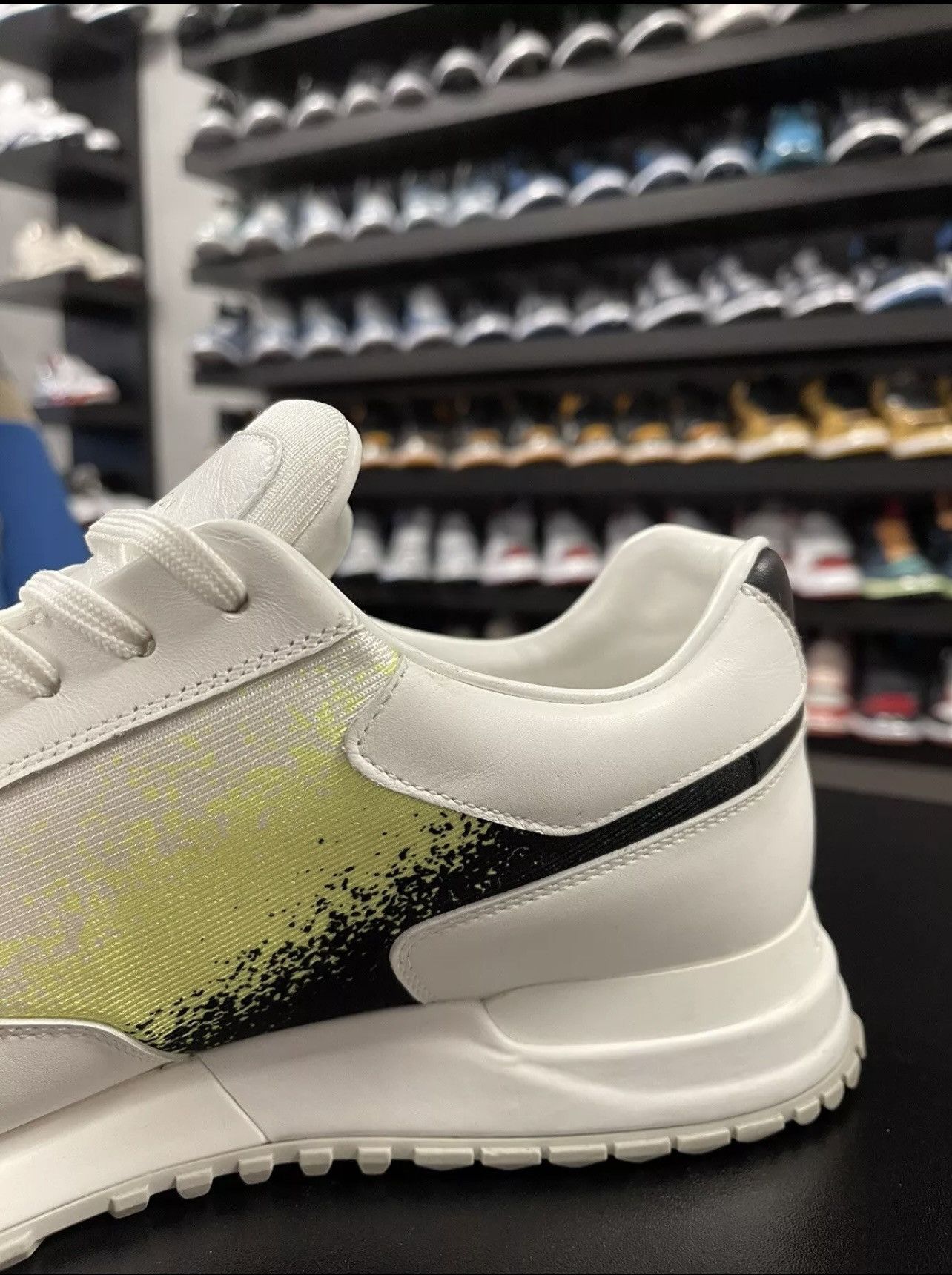 Louis Vuitton Size 10.5US/9.5LV - Louis Vuitton Run Away Sneaker Neon Size US 10.5 / EU 43-44 - 6 Thumbnail