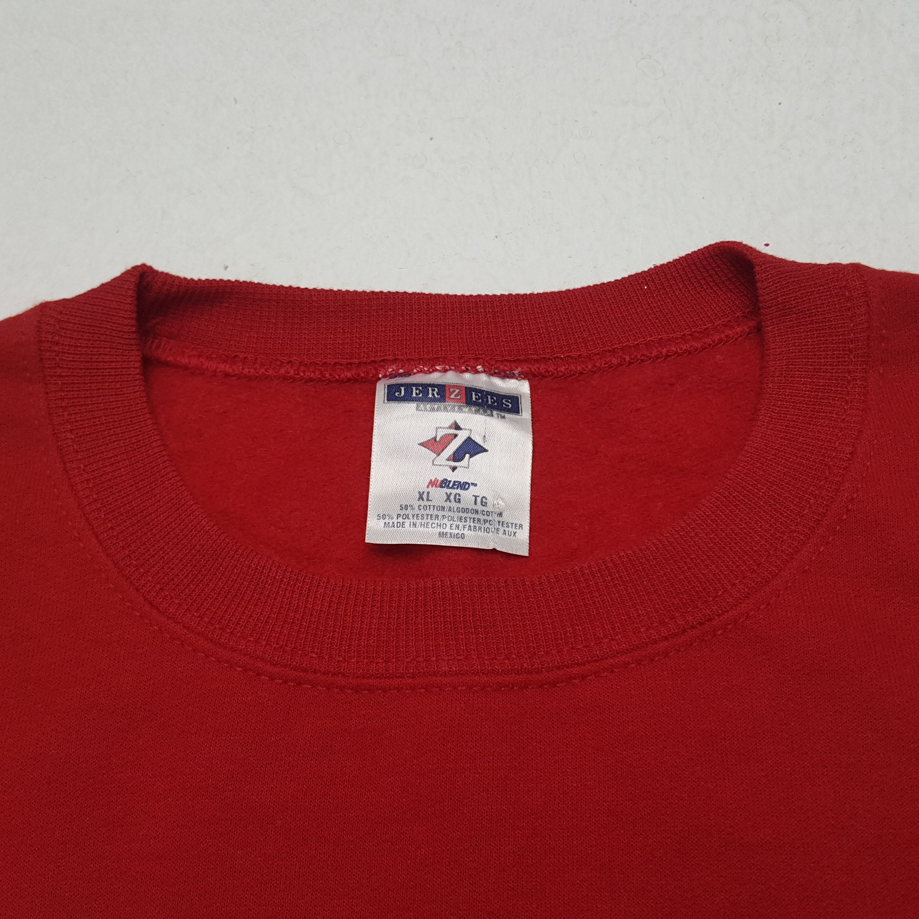 Vintage Hiland Hawks Basketballs Sweatshirt