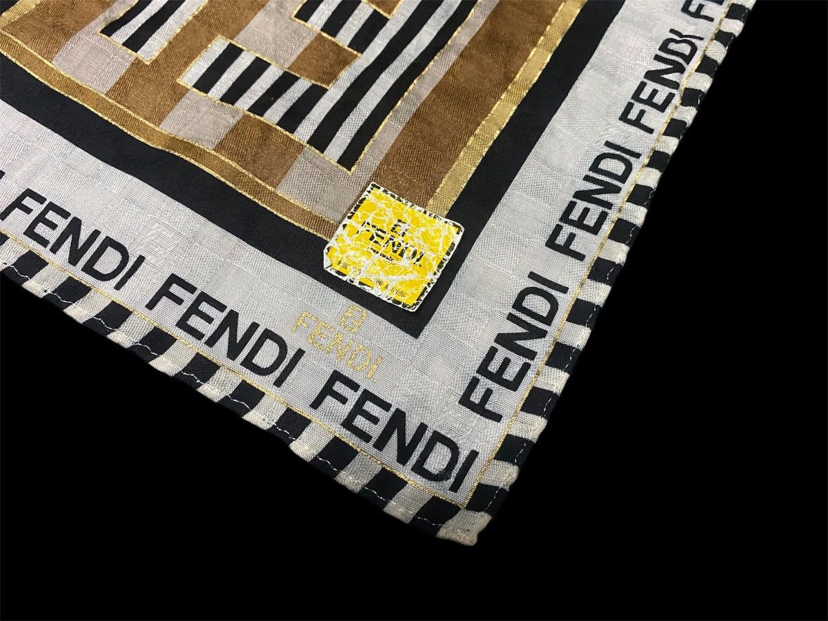 Fendi × Vintage Vintage Fendi handkerchiefs Size ONE SIZE - 5 Thumbnail