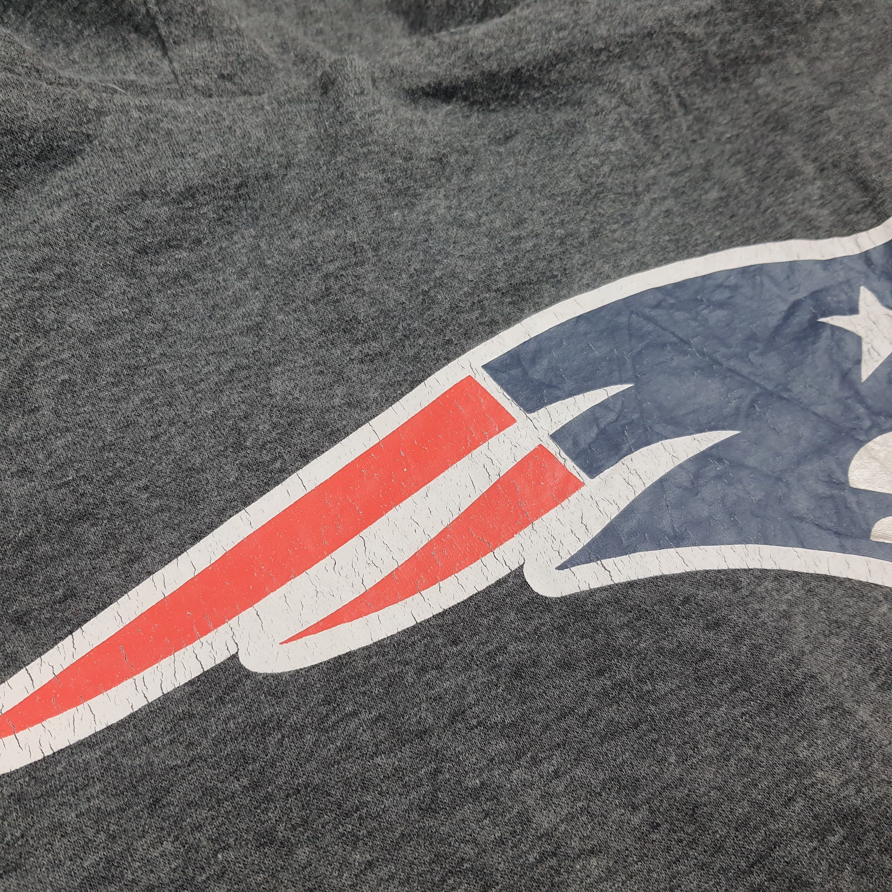 NFL Vintage New England Patriots Reversible Jacket Hoodie C288N2 Size US XL / EU 56 / 4 - 11 Thumbnail