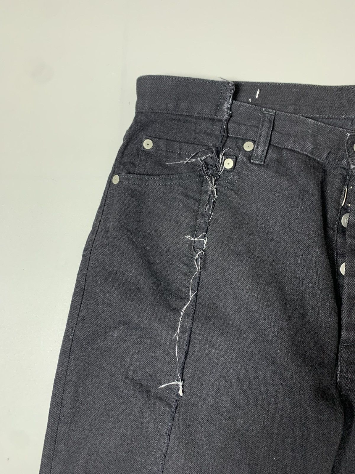 Maison Margiela MAISON MARTIN MARGIELA - RECONSTRUCTED DESTROYED JEANS Size US 35 - 10 Thumbnail