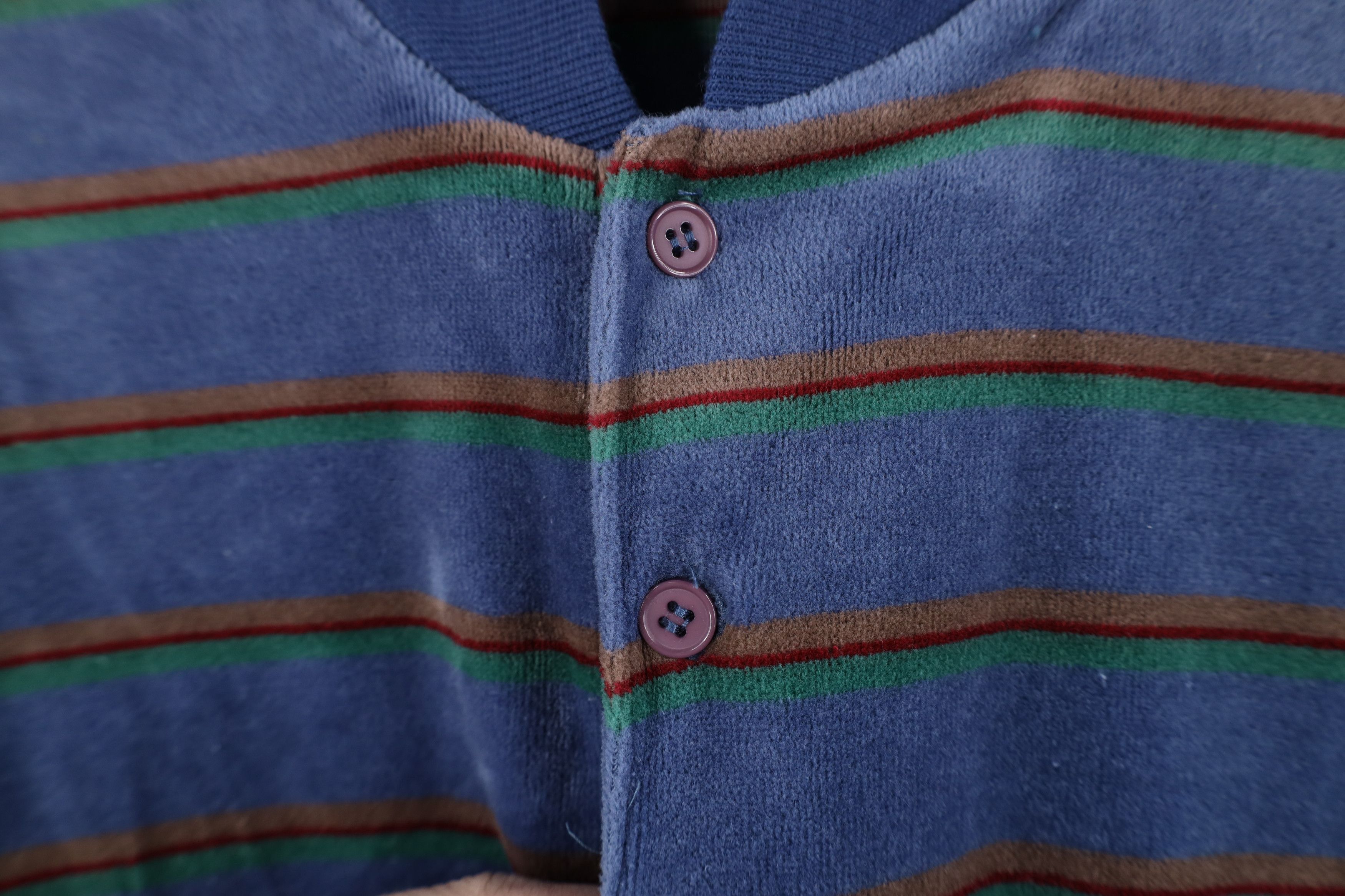 Vintage Vintage 70s Streetwear Velour Pullover Henley Sweater Size US L / EU 52-54 / 3 - 4 Thumbnail