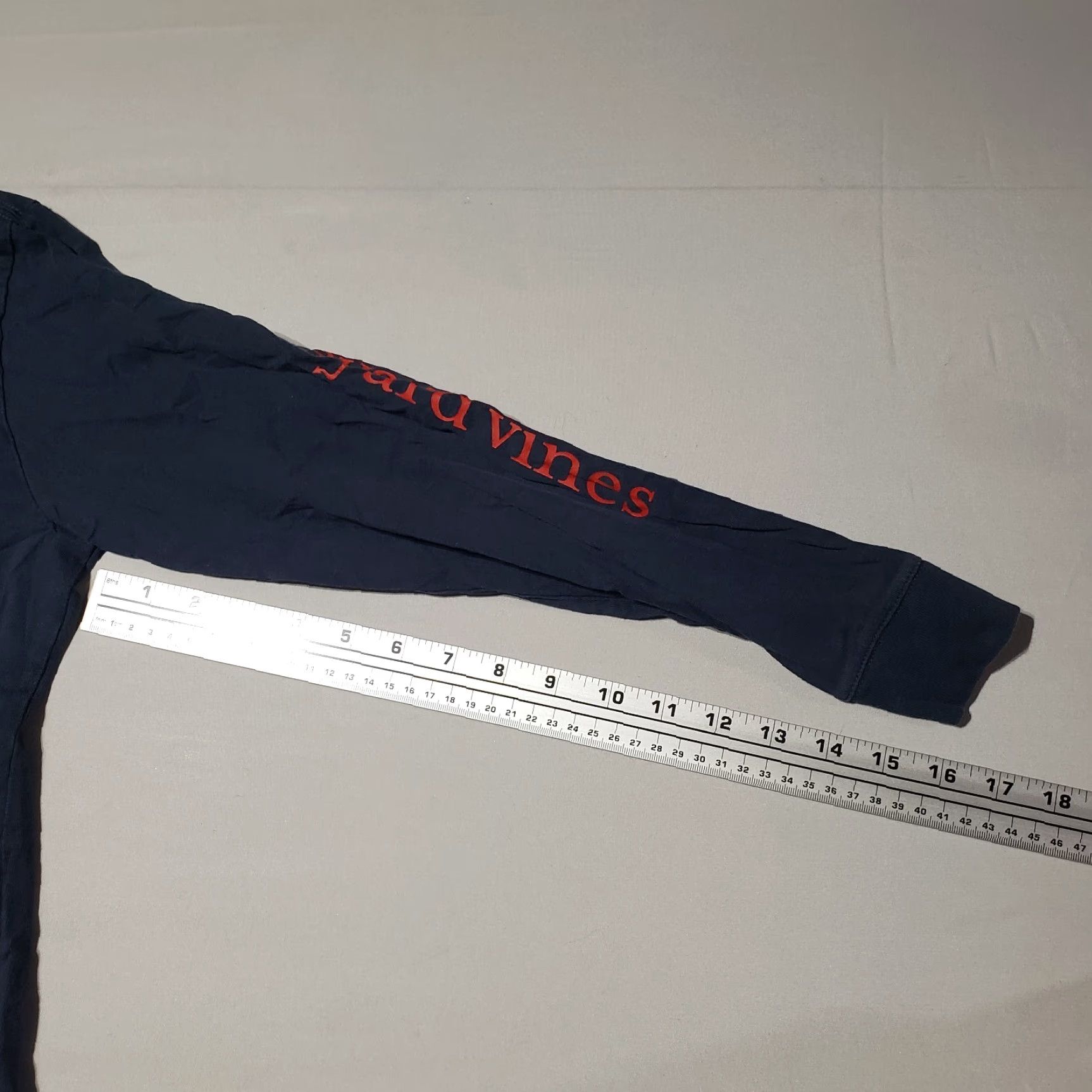 Vineyard Vines Vineyard Vines Shirt Mens Adult M Medium Blue Naughty or Nice Whale Pocket Crew Neck Long Sleeve T-Shirt Size US M / EU 48-50 / 2 - 5 Thumbnail