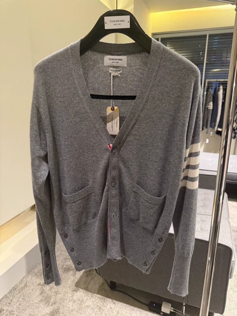 Thom Browne Thom Browne Cashmere Cardigan Light Grey-dmc Size US M / EU 48-50 / 2 - 1 Thumbnail