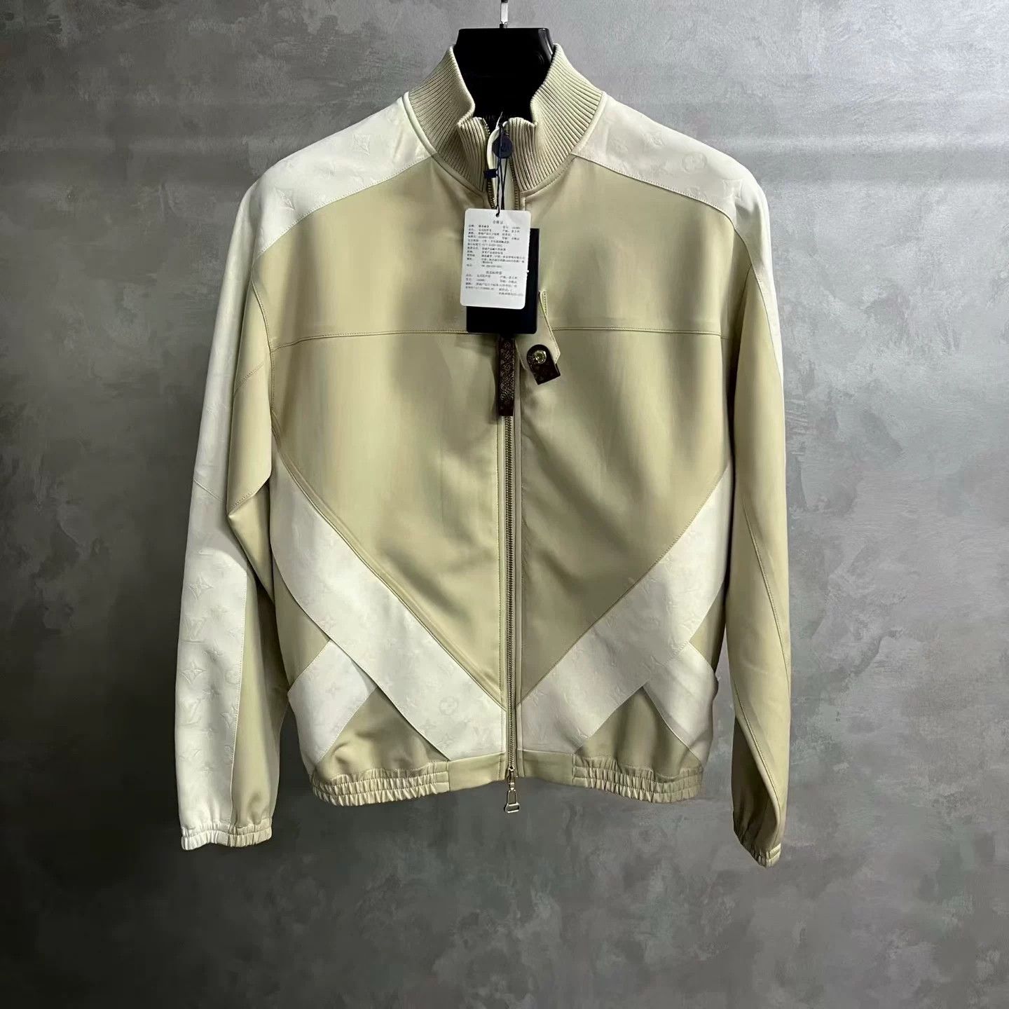 Louis Vuitton Louis Vuitton 2025 Beige Zip Jacket Size US M / EU 48-50 / 2 - 1 Thumbnail