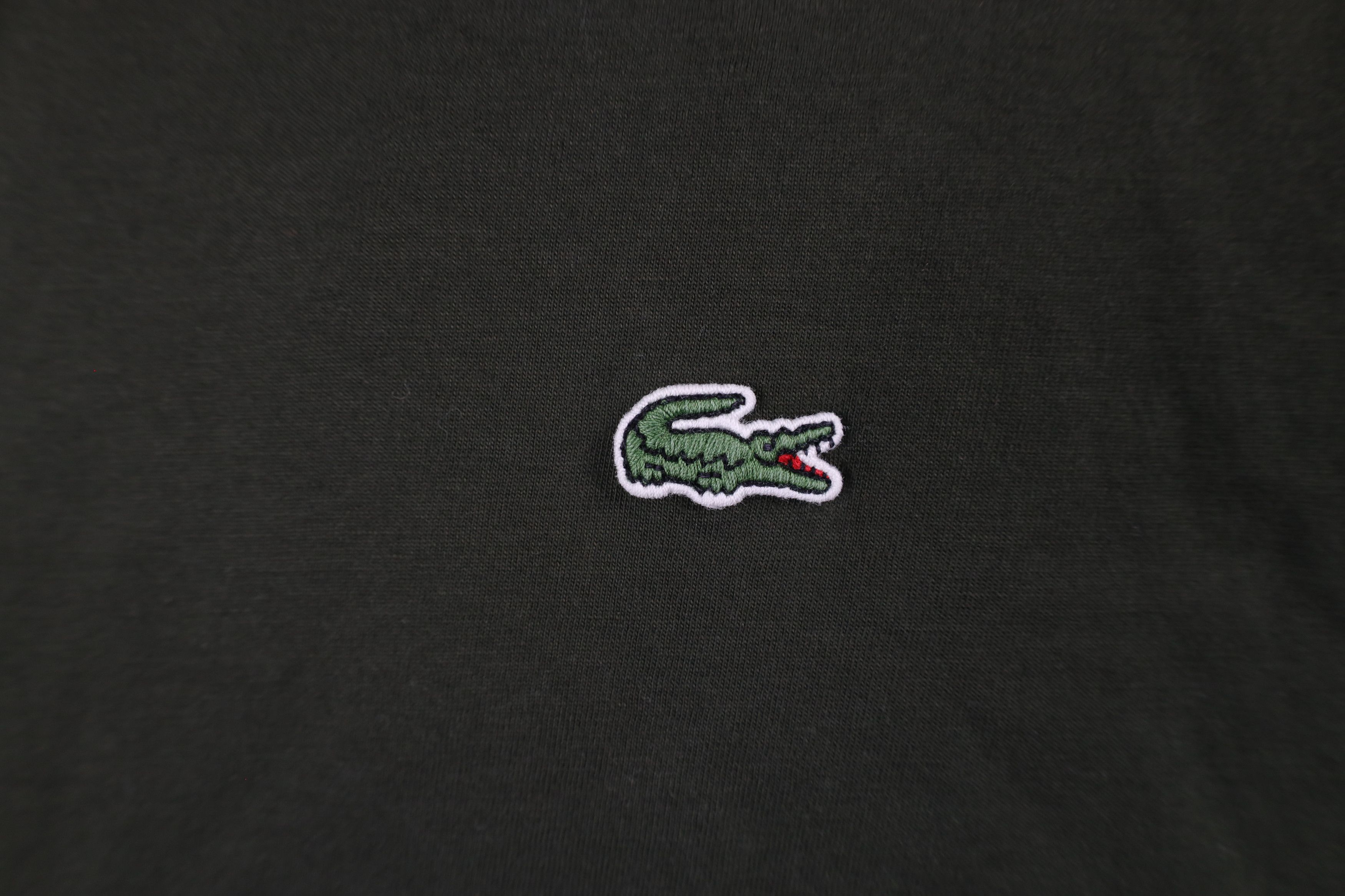Lacoste × Vintage Lacoste Distressed Croc Logo V-Neck T-Shirt Olive Green Size US L / EU 52-54 / 3 - 4 Thumbnail