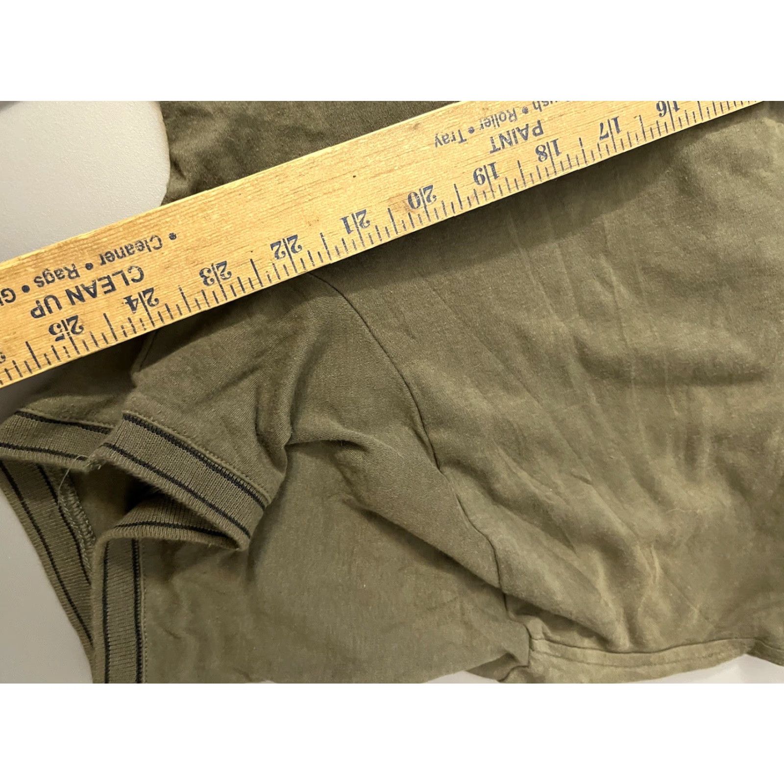 Express VINTAGE Express Shirt Mens L Green Crew Neck Short Sleeve Stretch T-Shirt 90s Concert Casual Size US L / EU 52-54 / 3 - 6 Thumbnail