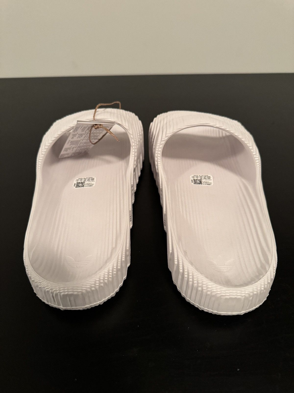Adidas ADIDAS ADILETTE 22 SLIDES CRYSTAL WHITE Size US 11 / EU 44 - 4 Thumbnail