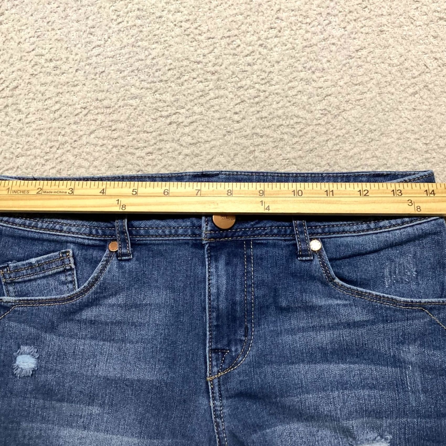 Vintage 1822 Denim Bermuda Shorts Women's Blue Denim 8" Inseam Mid Rise 4 5-Pocket Button Front Casual Travel Size 27" / US 4 / IT 40 - 7 Thumbnail