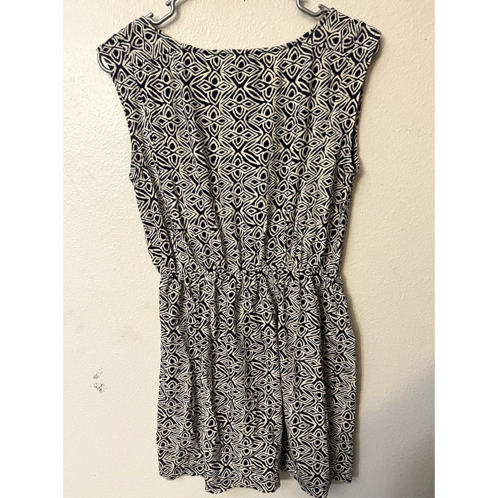 Loft LOFT Dress Sleeveless Summer Elastic Waist Black White Small Multicolor Geometric Button Knee Length Womens sheath casual dress прост Size S / US 4 / IT 40 - 3 Thumbnail