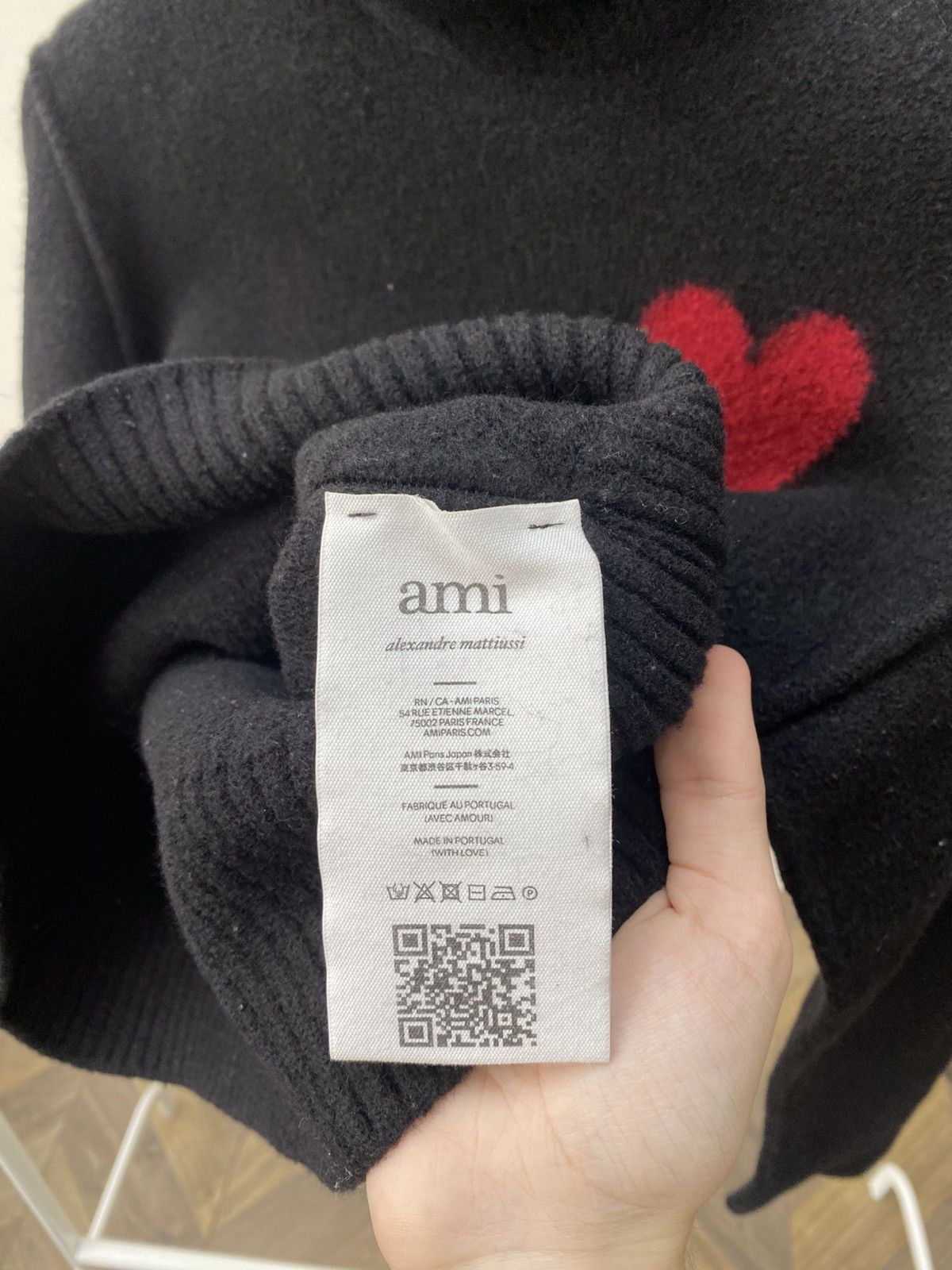AMI Vintage Ami turtleneck womens sweater Size XS / US 0-2 / IT 36-38 - 7 Thumbnail