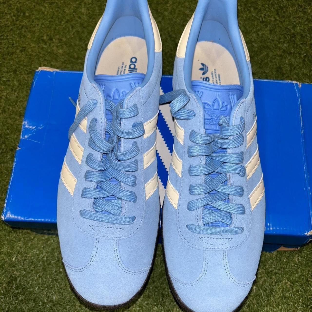 Adidas Light Blue Adidas Gizelle Size US 11 / EU 44 - 2 Thumbnail
