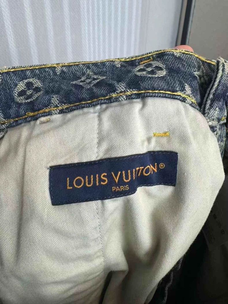 Louis Vuitton Louis Vuitton Full logo side stripe jeans Size US 27 - 5 Thumbnail