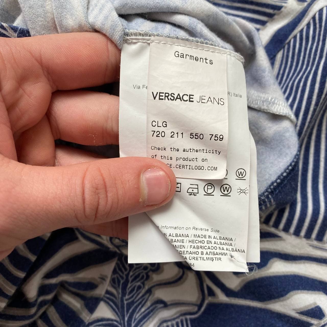 Versace × Vintage Versace tee shirt Size US XL / EU 56 / 4 - 7 Thumbnail